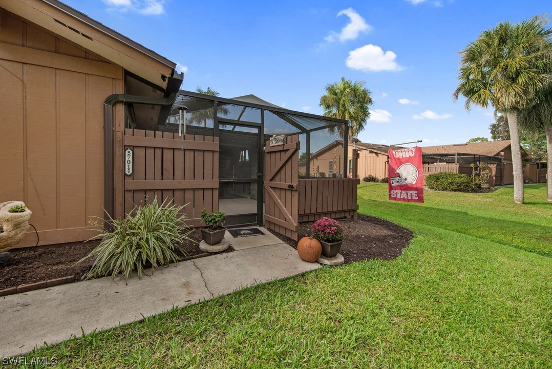 5701 FOXLAKE Drive 3, North Fort Myers, FL 