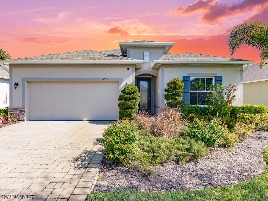 8753 Cascade Price Circle, North Fort Myers, FL 33917