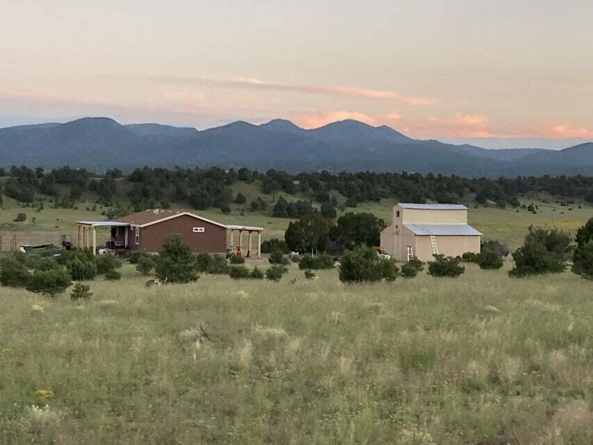 278 Thomas Iv Road Torreon, NM 87821