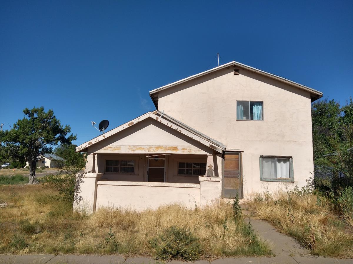 101 N Corbett Avenue, Mountainair