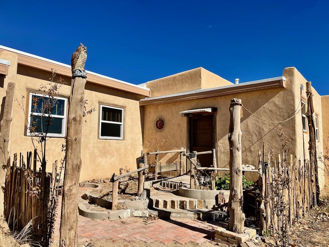 1619 Tapia Boulevard SW, Albuquerque