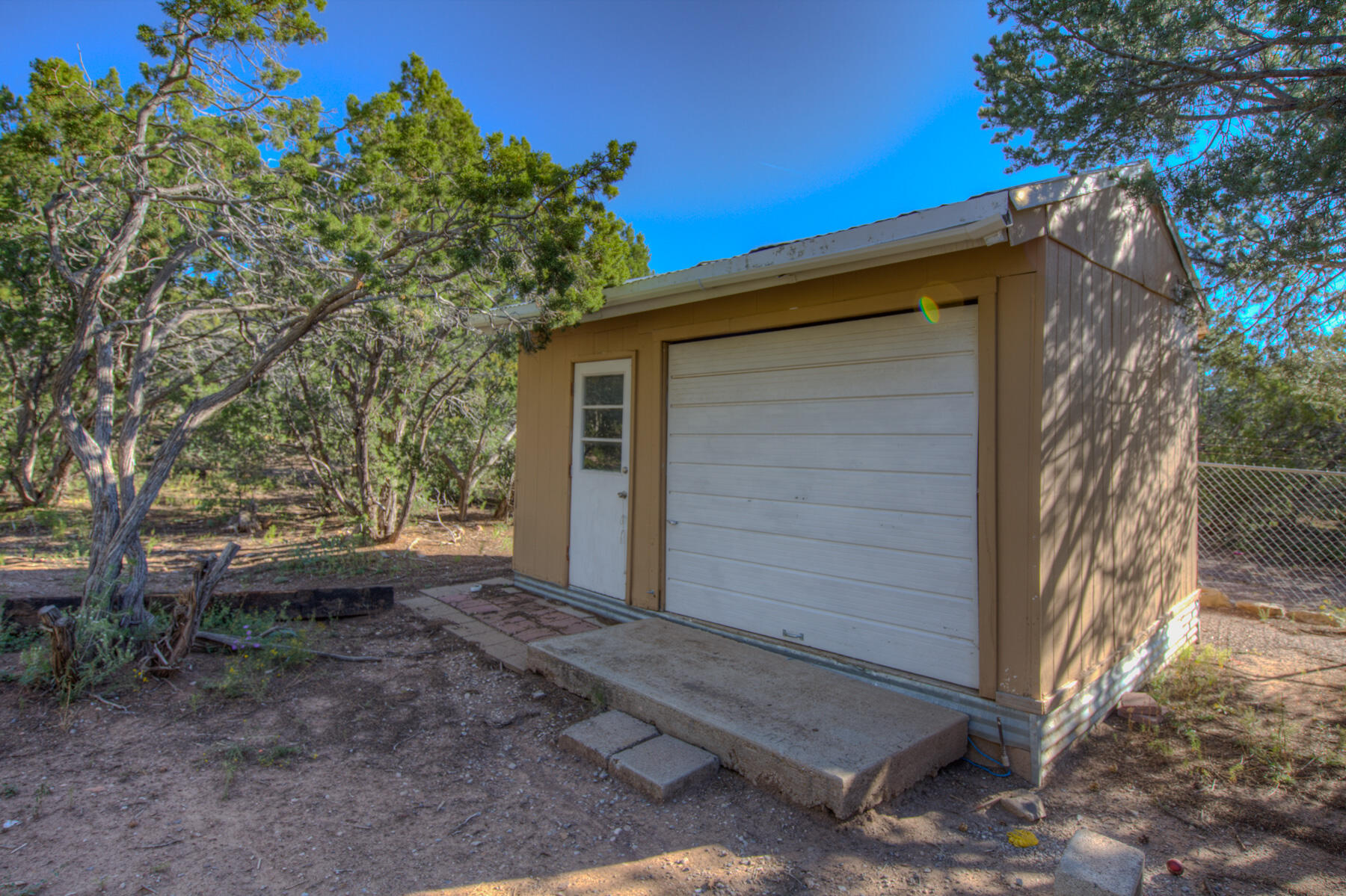Photo 4 of Single Family Residence at 275 Sedillo Hl Rd, Tijeras, NM 87059 | MLS# 1067692 |  | Sold on 2025-02-14