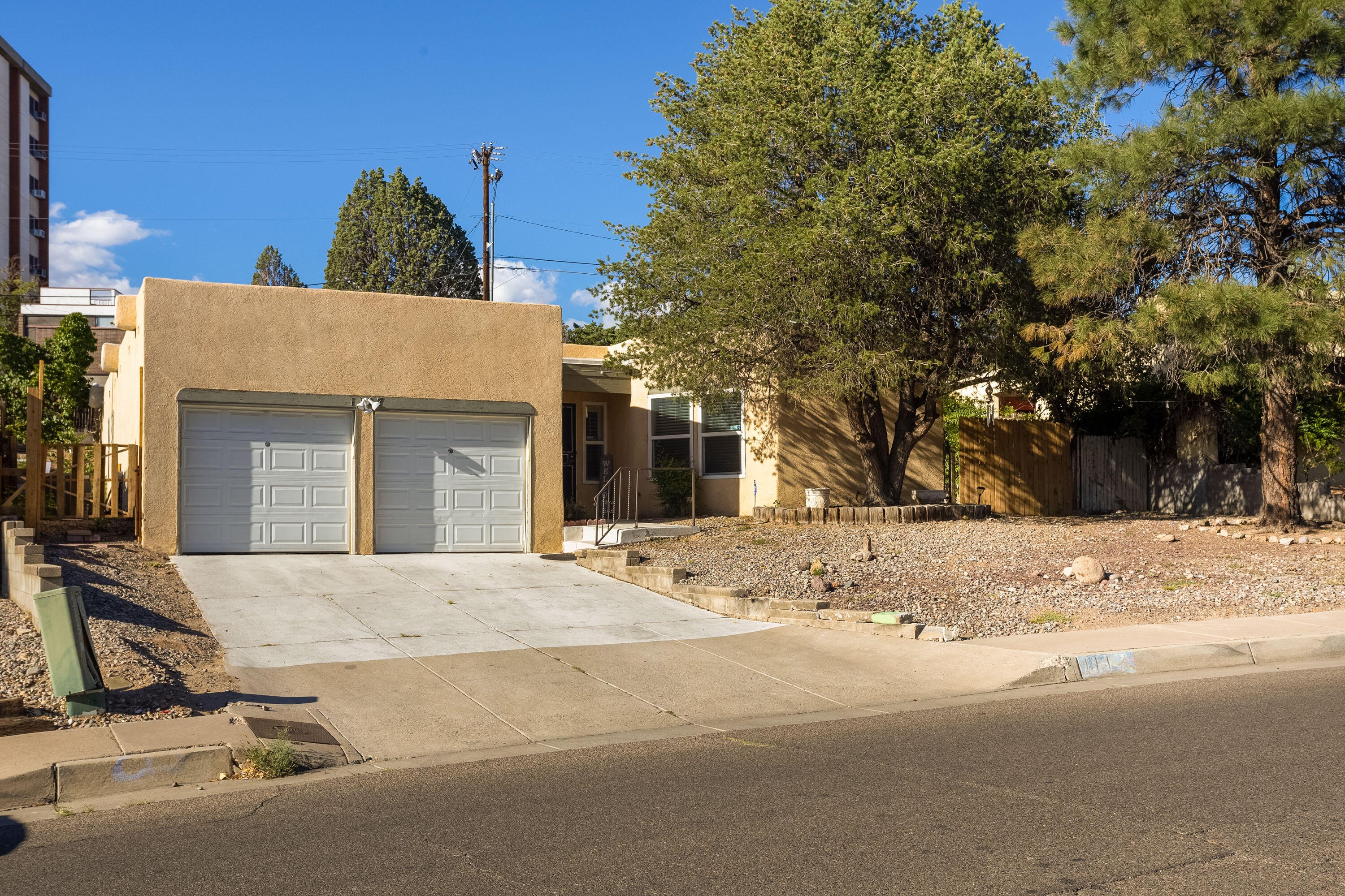 Beautiful 5 bedroom house, conveniently located in Midtown Albuquerque. Easy access to I-25. This property includes; an updated kitchen, cozy fireplace, open floor plan, and five spacious bedrooms.This property is a must see!