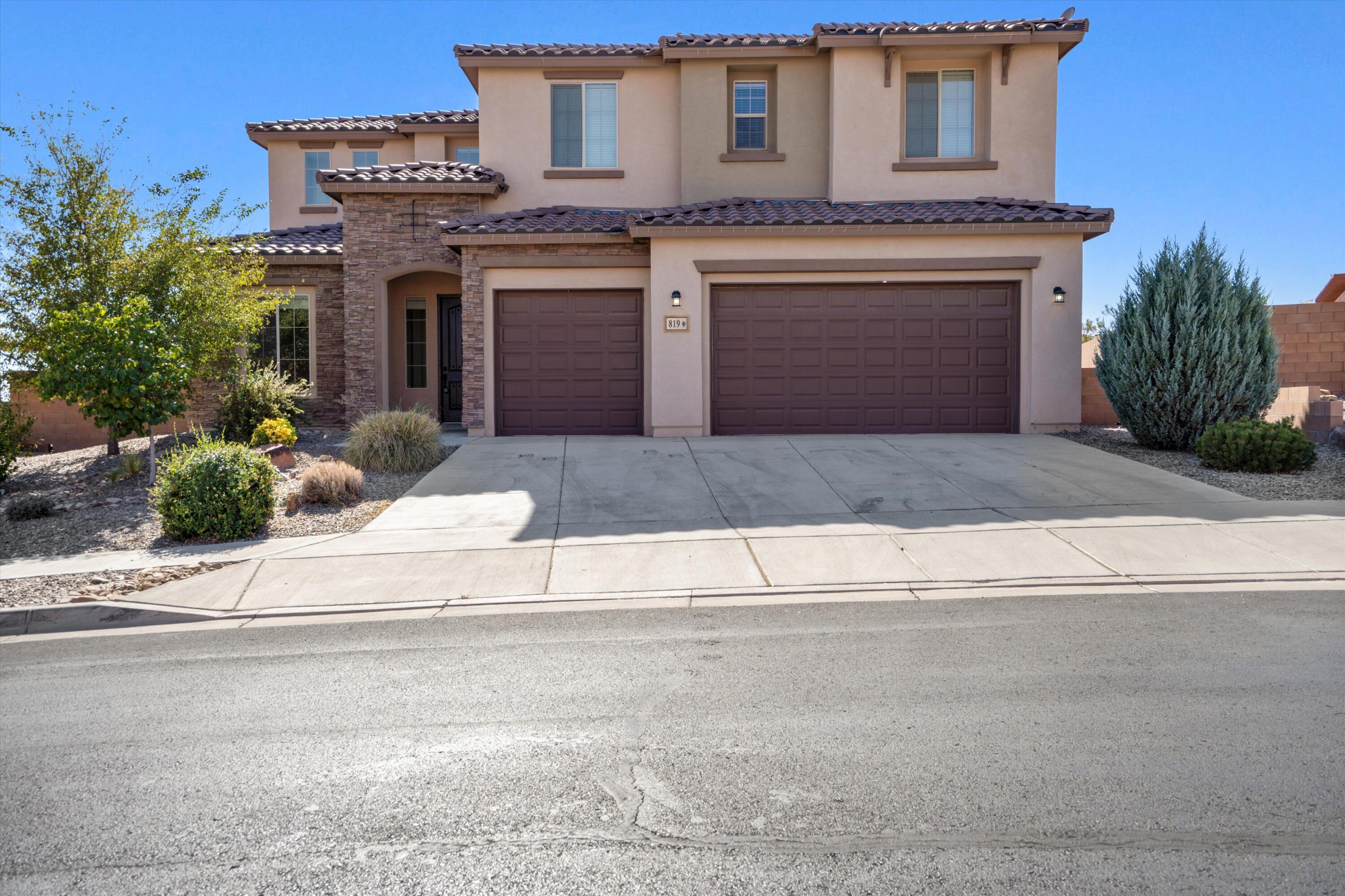 Welcome to your dream home in the highly sought-after Loma Colorado subdivision! This beautiful residence boasts a spacious family/great room, complete with soaring cathedral ceilings and an inviting fireplace that creates a warm and welcoming atmosphere. The open kitchen is a true entertainer's delight, featuring luxurious appliances and finishes that will impress. With its seamless flow into the living areas, hosting gatherings will be a joy. Enjoy breathtaking views from the comfort of your home while feeling secure in this gated community. Owned solar panels provide piece of mind and extra savings. Don't miss the opportunity to make this exceptional property your own--schedule a showing today!