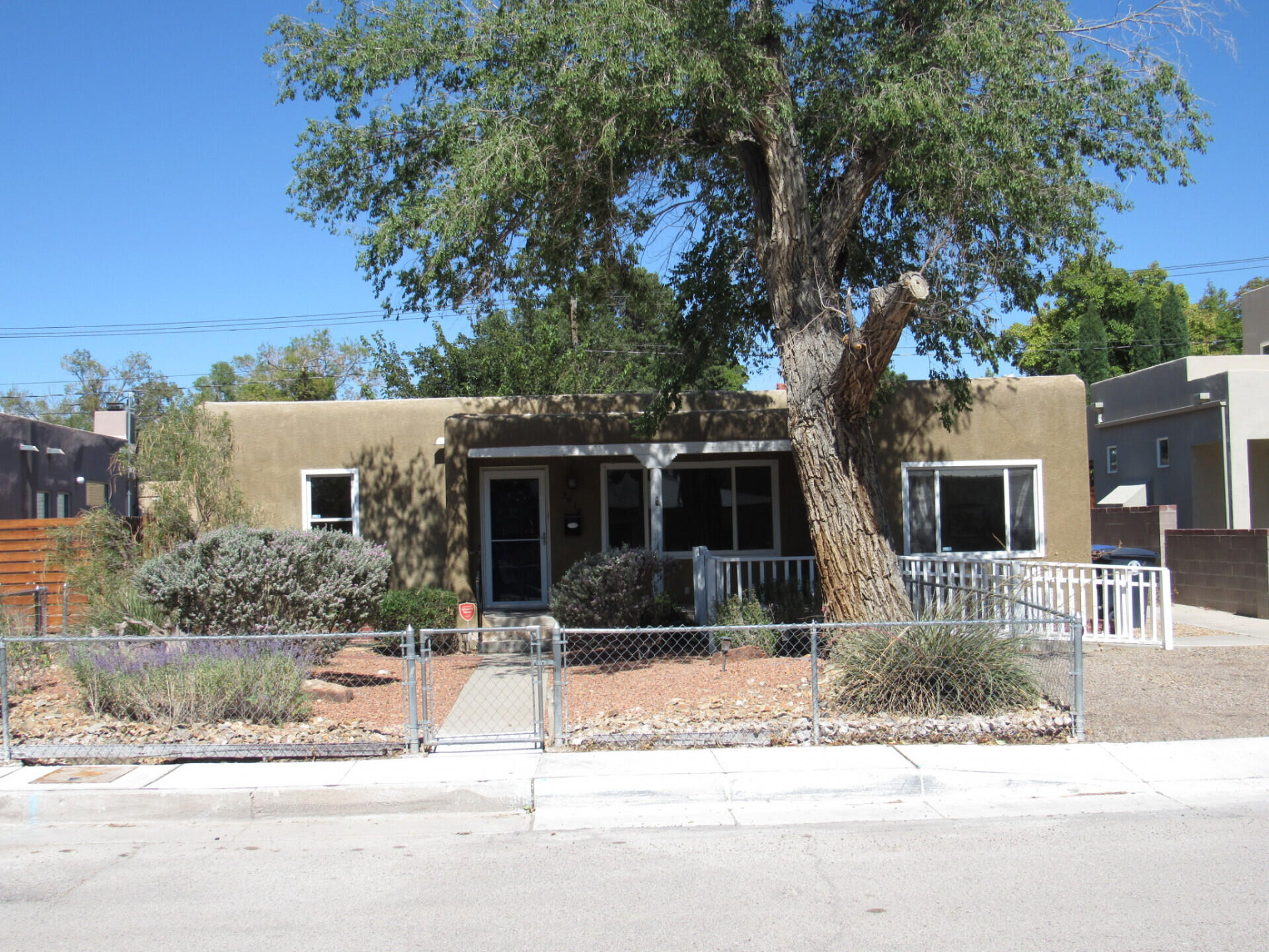 Homes for sale in Albuquerque, NM | 3819 Smith Ave Se, Albuquerque, NM 87108 | MLS# 1072348