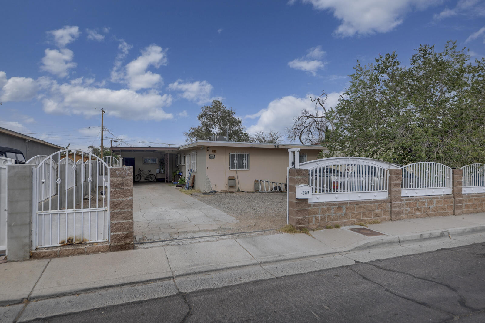 Come and take a look at this charming home. 4 bedroom 2 bath, nice open space, Also has good size front and back yard.  Single floor home, with Electric face.  PTO roof and with refrigerated Air.