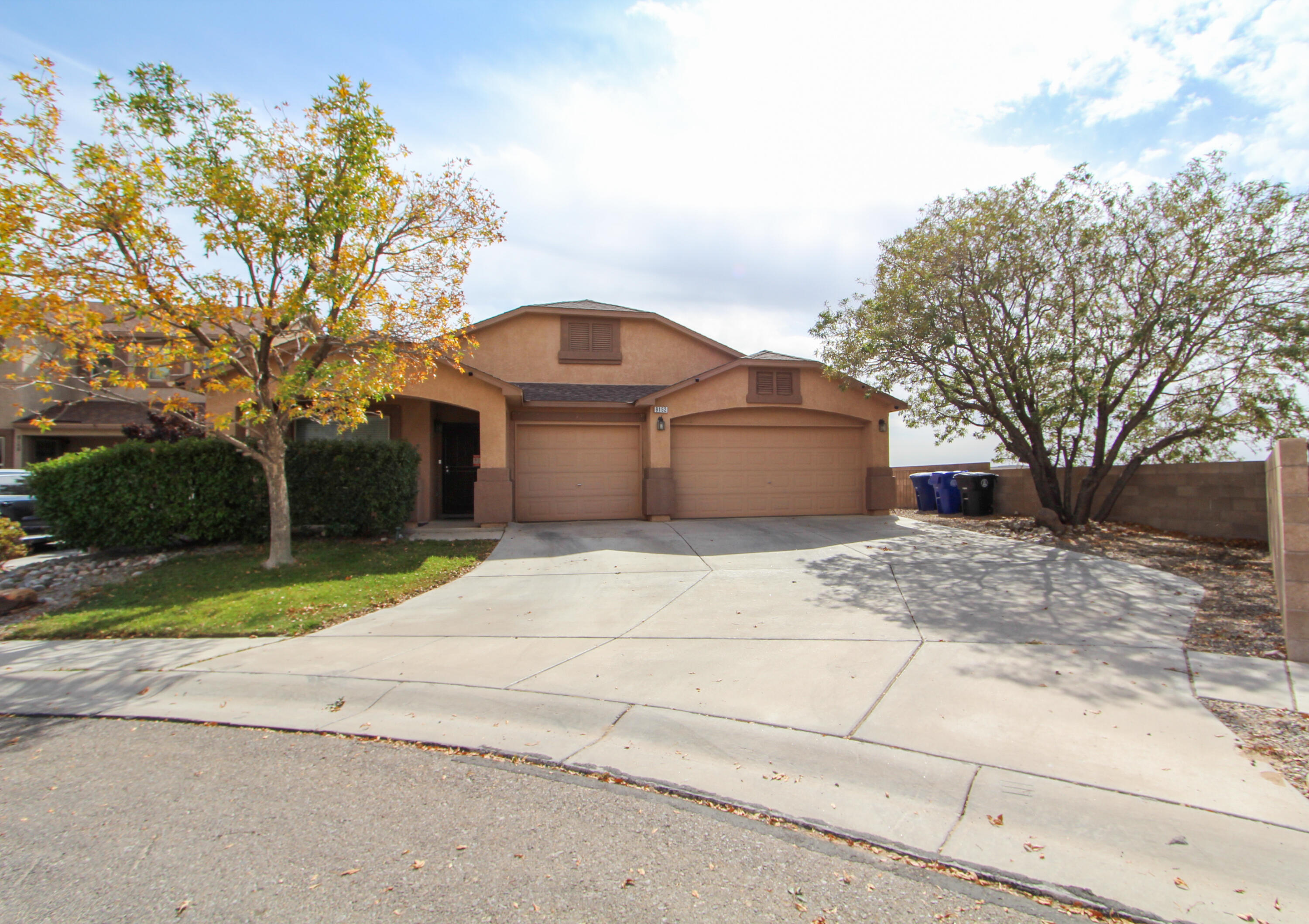 Welcome to this stunning single-story home nestled in the sought-after Ventana West community! Featuring 4 spacious bedrooms and 2 full bathrooms, this home offers comfort and style throughout. Enjoy new flooring and fresh paint, creating a move-in-ready experience for the next owner. The property boasts a generous-sized backyard, perfect for outdoor gatherings or simply relaxing. A 3-car garage provides ample parking and storage space. Located in a quiet cul-de-sac, this home offers the perfect blend of privacy and community charm. Don't miss your chance to make this your dream home!