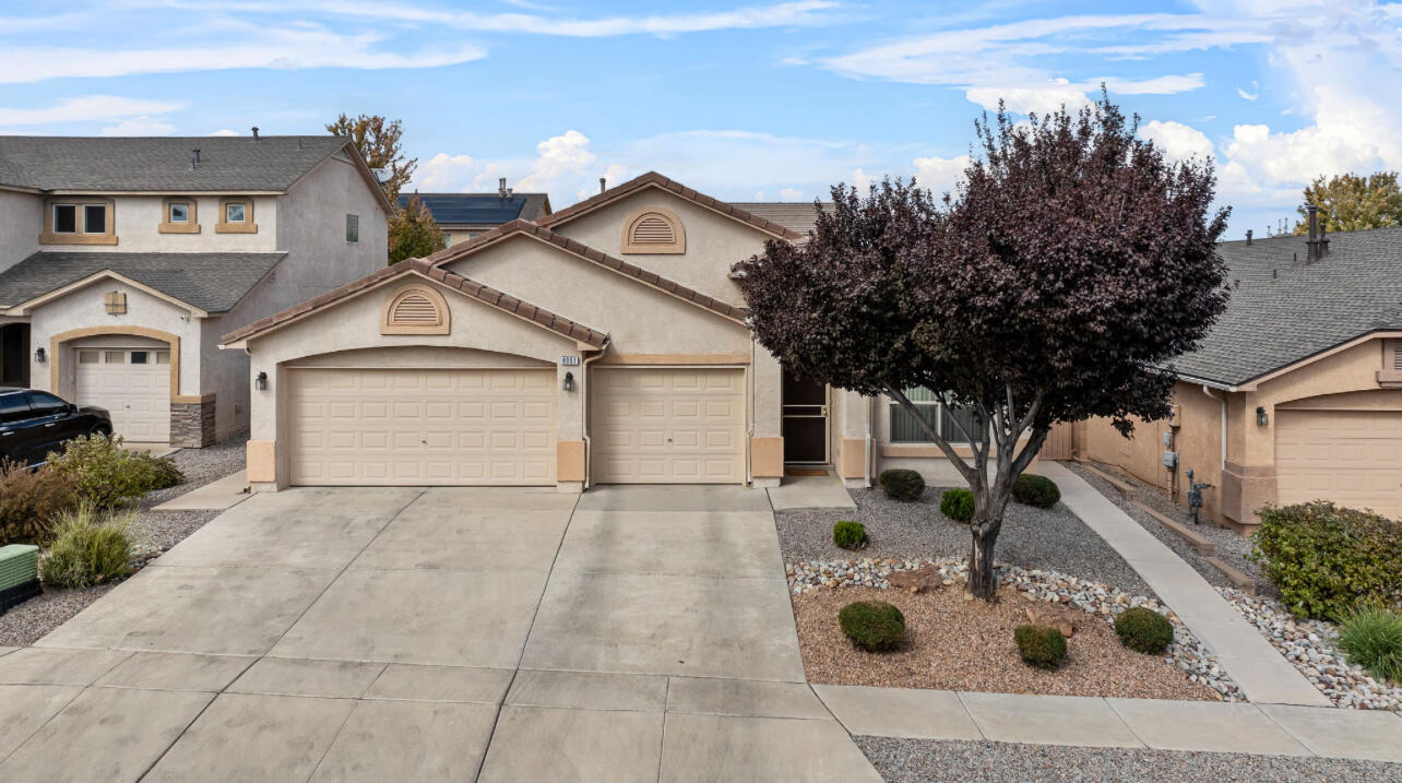 Welcome to this beautiful 4-bedroom, 2-bath home in the Highlands of Ventana West! Featuring a spacious 3-car garage, newer heating and cooling system, a durable tile roof, newer flooring throughout, and a low maintenance backyard. Located in the Volcano Vista school district, this home is within walking distance to parks and walking trails. Enjoy the convenience of being close to shopping, dining, and outdoor activities. Don't miss out--schedule a tour today!