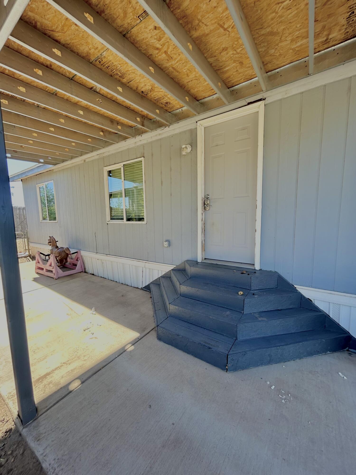 10200 2ND st TRLR 1 Street NW Albuquerque, NM 87114