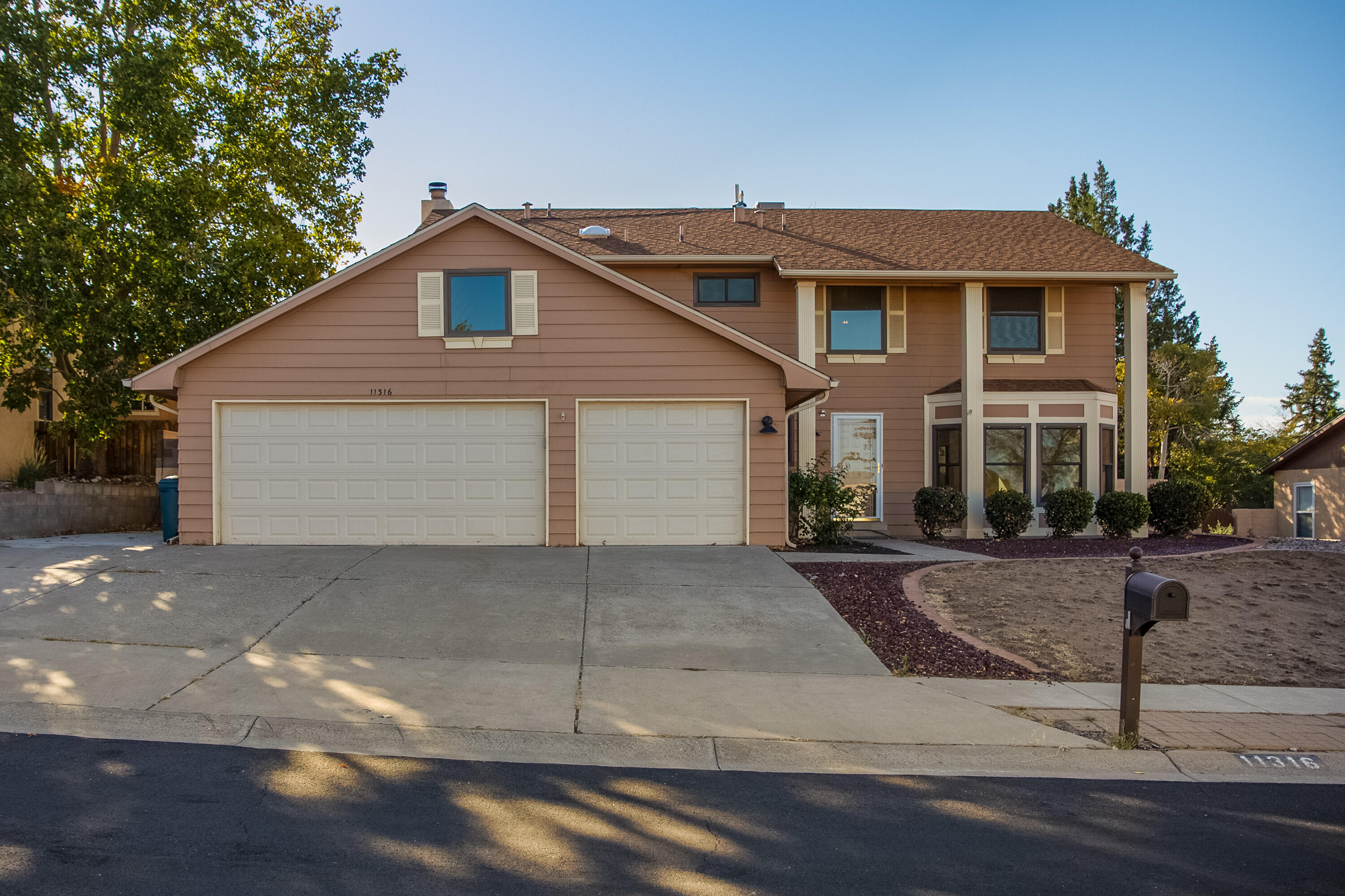 This one owner home is located in a highly sought after Northeast heights neighborhood. The downstairs has recently been remodeled including a newly replaced water heater. All the windows throughout the home have been replaced. The backyard is a great size and is equipped with turf making it low maintenance.The covered patio has been wired for electricity making it a great spot to barbecue and is ready for a TV so you don't miss a minute of your favorite football game! The primary bedroom has a fireplace and private balcony making it a great escape after a long day at work. With plenty of storage and a ton of natural light this home is not one you want to miss