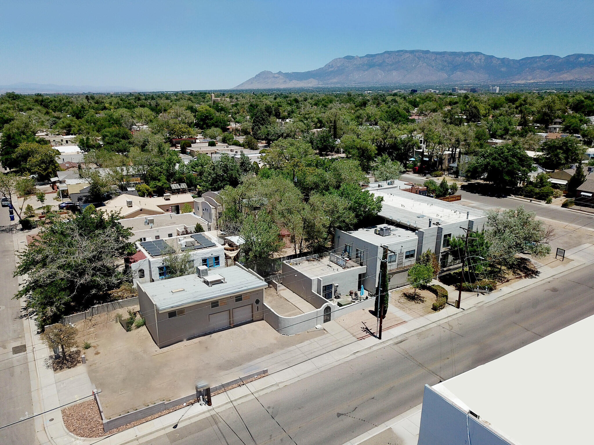 200 HERMOSA Drive NE Albuquerque, NM 87108