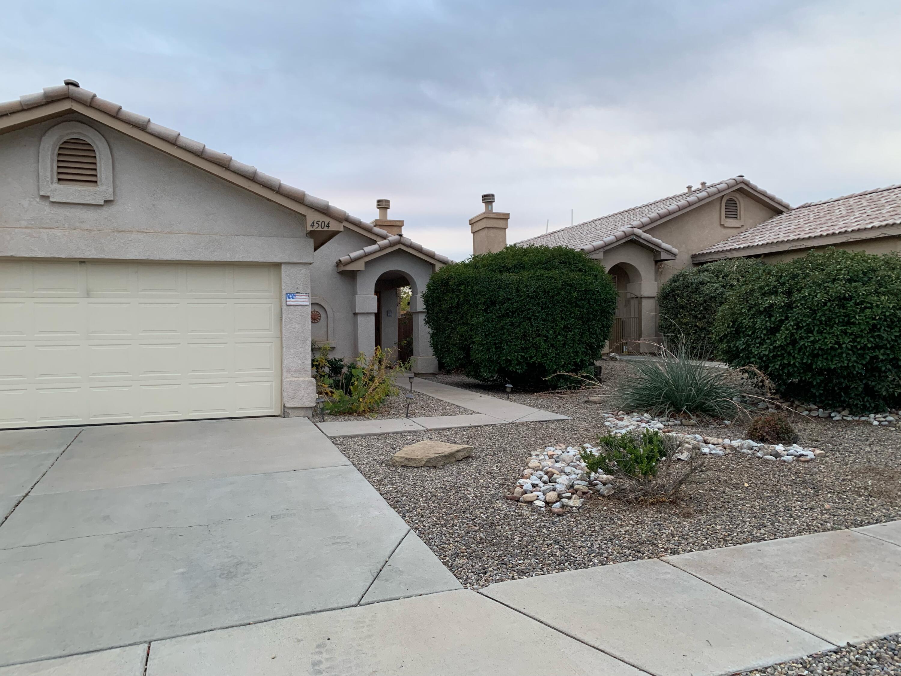 A ''MUST SEE'' home in Crystal Ridge Subdivision, tucked in a quiet neighborhood and an excellent location close to schools, hospitals, stores, shopping and businesses. A good starter 3BR, 2 full BA home for your first-time homebuyers or young families. Easy to show via Showing Time.