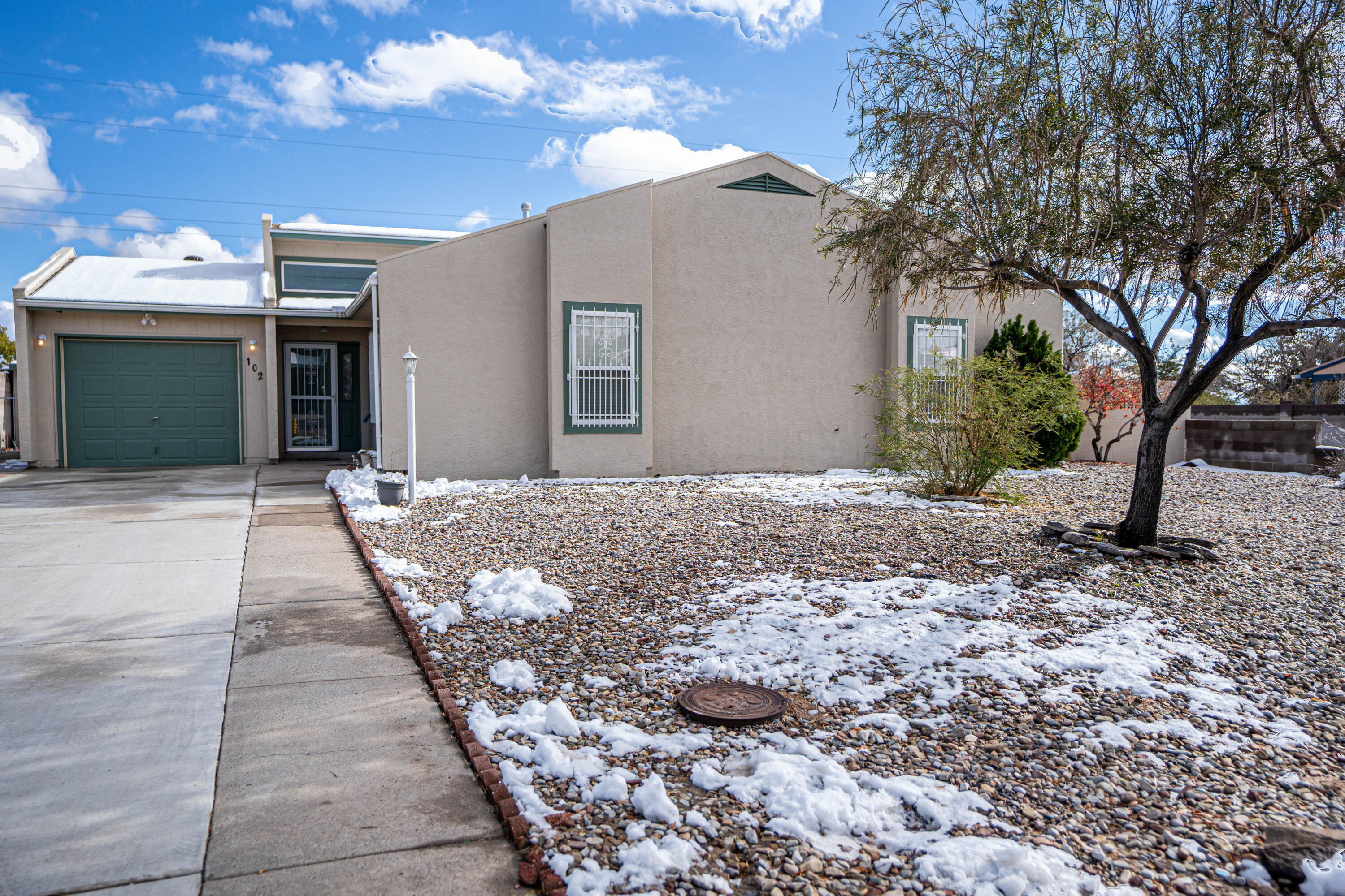 CHARMING RIO RANCHO HOME ON A CORNER LOT. NO POLY PIPE!!!! Discover this beautifully updated 3 bed/2bath home that is 1427 sq.ft. Features include, spacious open floor plan with plenty of natural light. Back yard is large, imagine the possibilities...Storage Shed will convey! This home was well maintained. Upgraded roof in 2020, Mastercool and new furnace replaced in 2017, new paint and new gutters in 2018.  Copies of receipts can be provided. This ia a MUST SEE for anyone looking for a beautiful, conveniently located home in RIO RANCHO. Don't miss the opportunity to make it yours. Please use Showing Time for all showings.