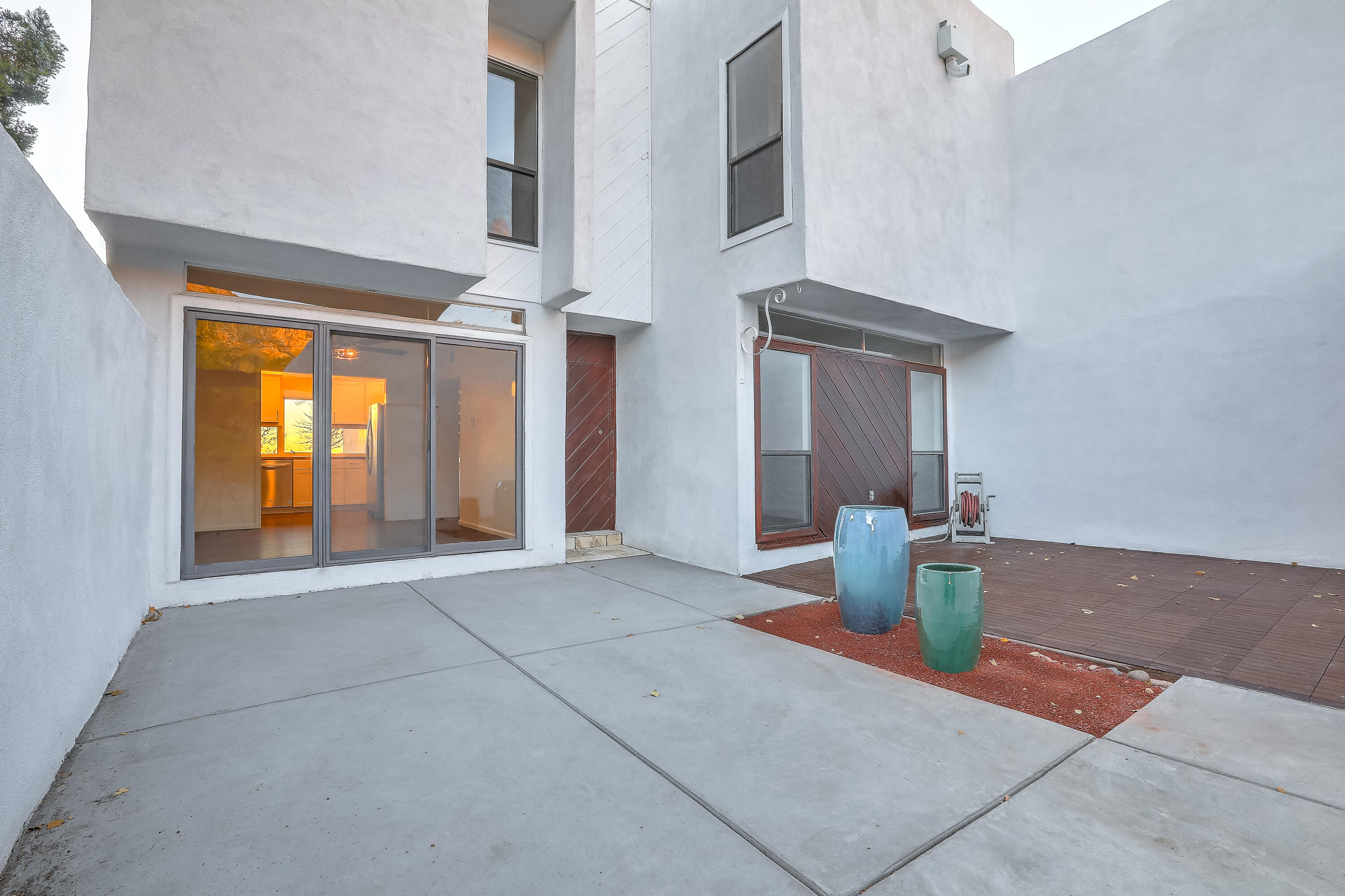 7 La Villita Court NE Albuquerque, NM 87112