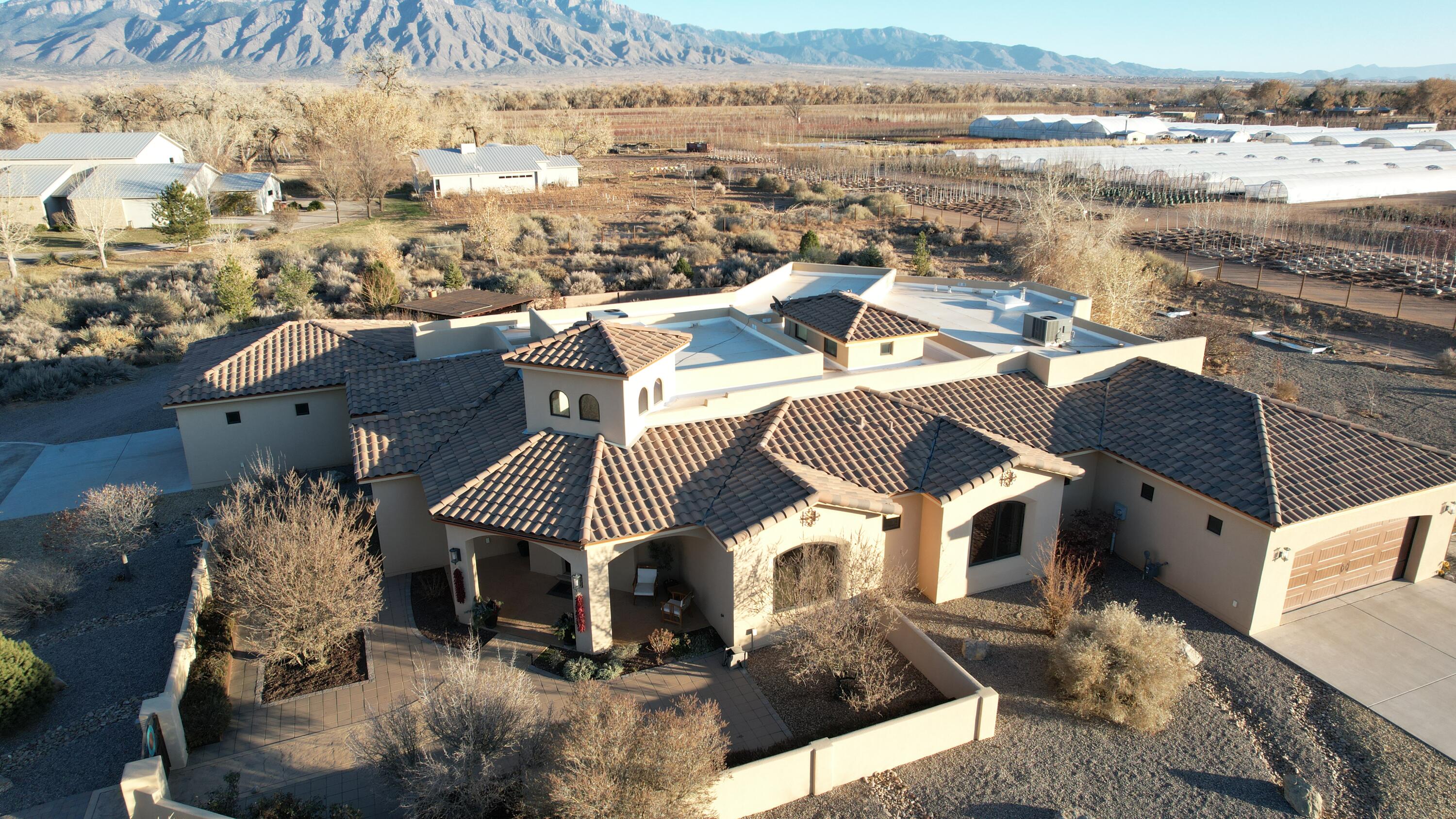 51 CAMINO DE LOS ARBOLES Corrales, NM 87048