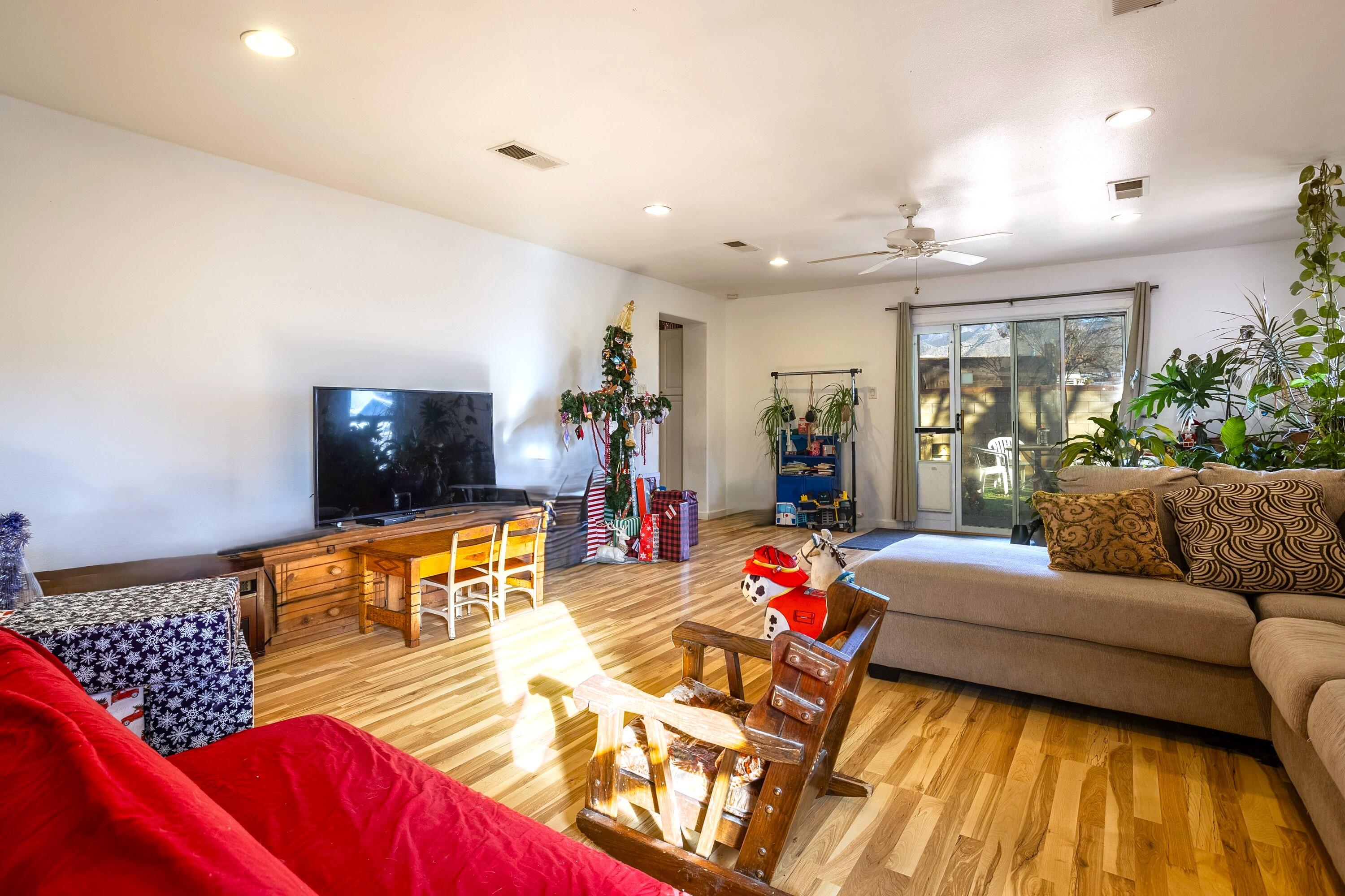 9006 WOODLAND AVENUE NE, ALBUQUERQUE, NM 87112  Photo 12