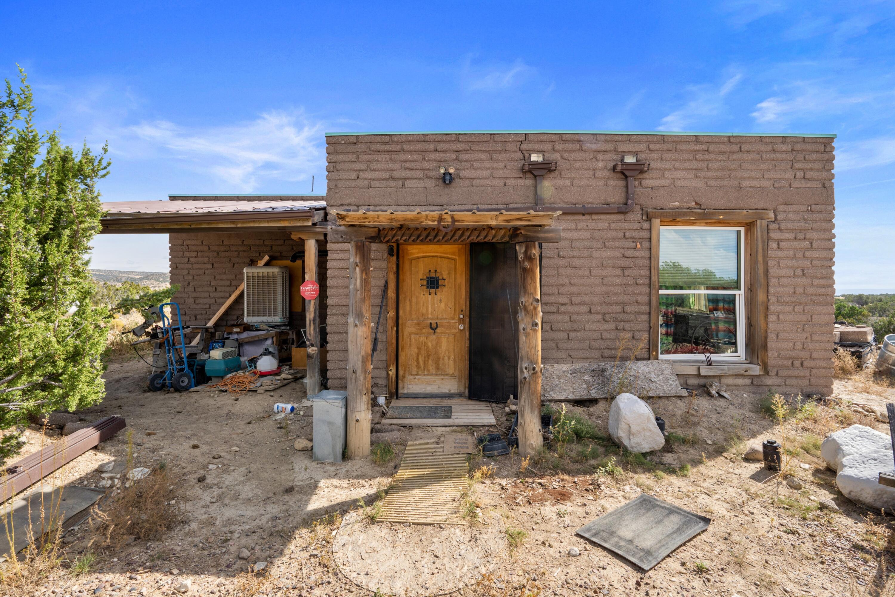 31 HENDERSON Way, Rociada