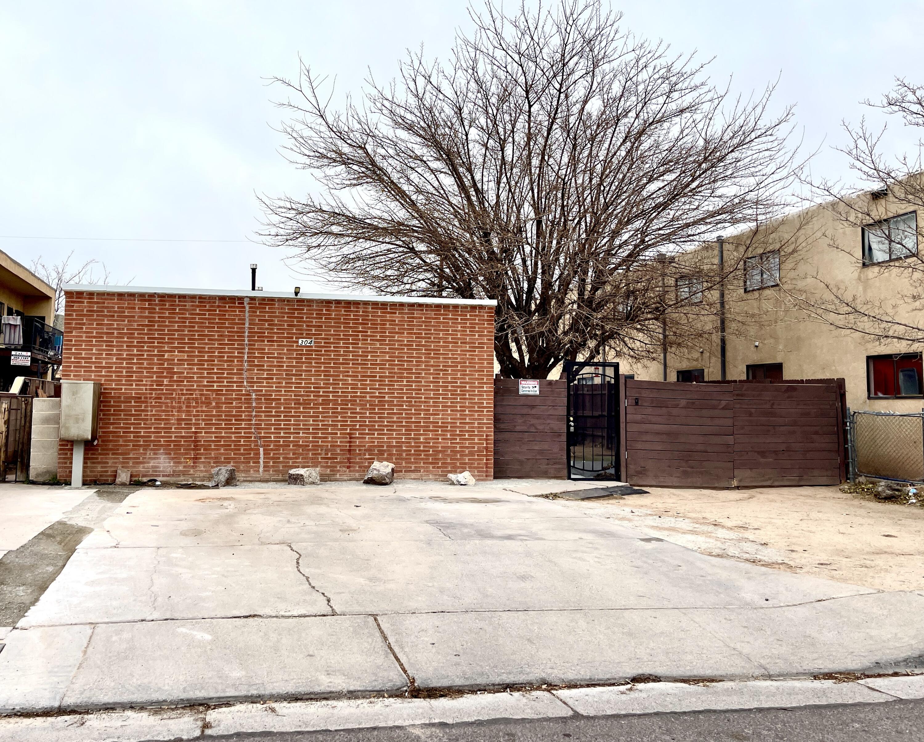 304 TEXAS Street NE Albuquerque, NM 87108