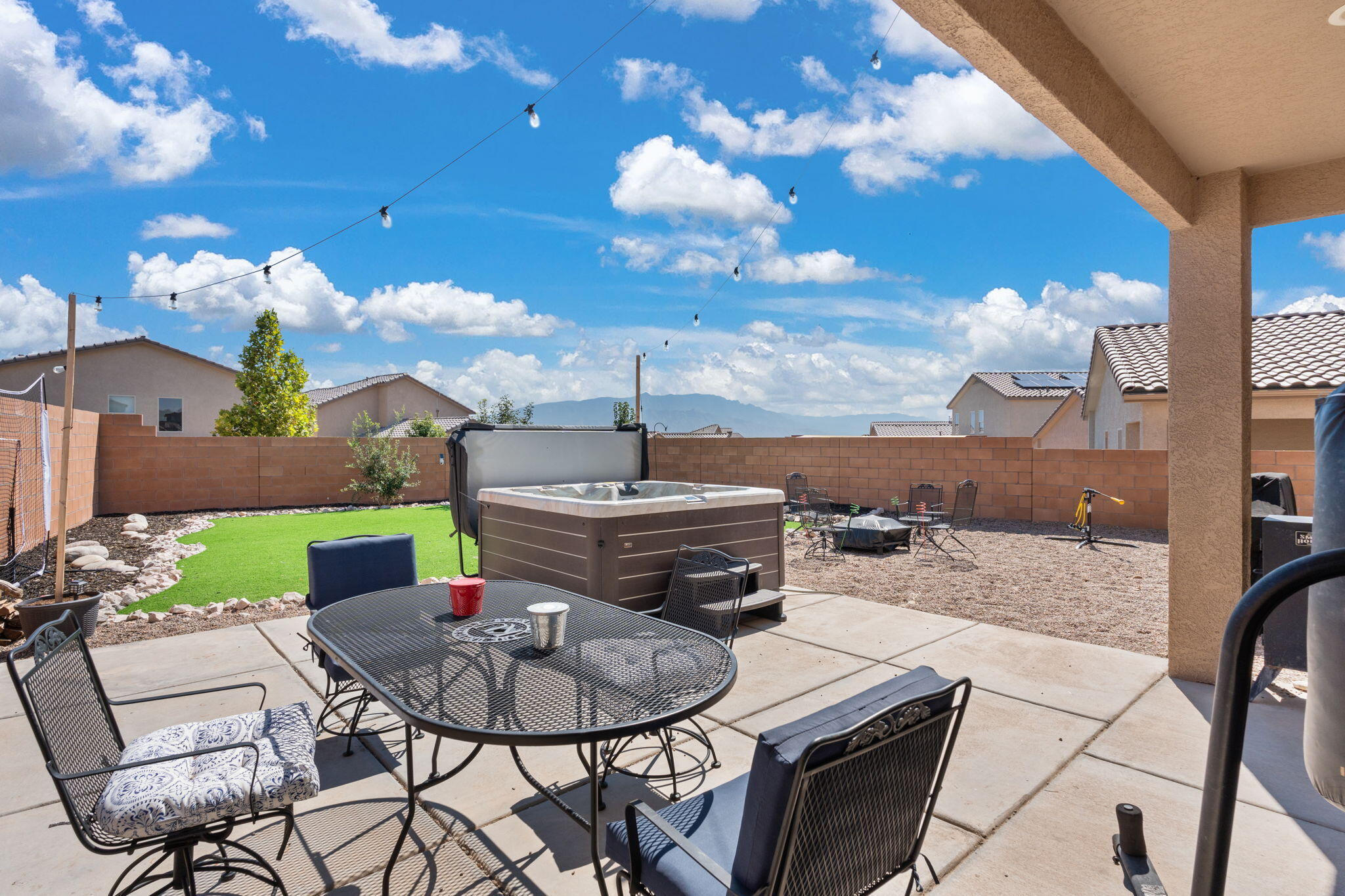 4212 SKYLINE Loop NE Rio Rancho, NM 87144