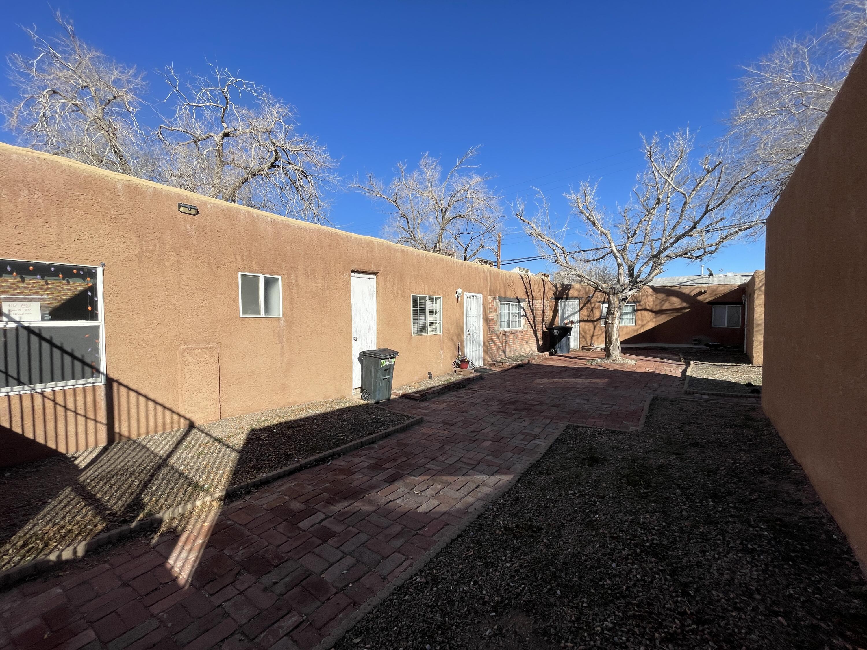 408 PENNSYLVANIA Street SE Albuquerque, NM 87108