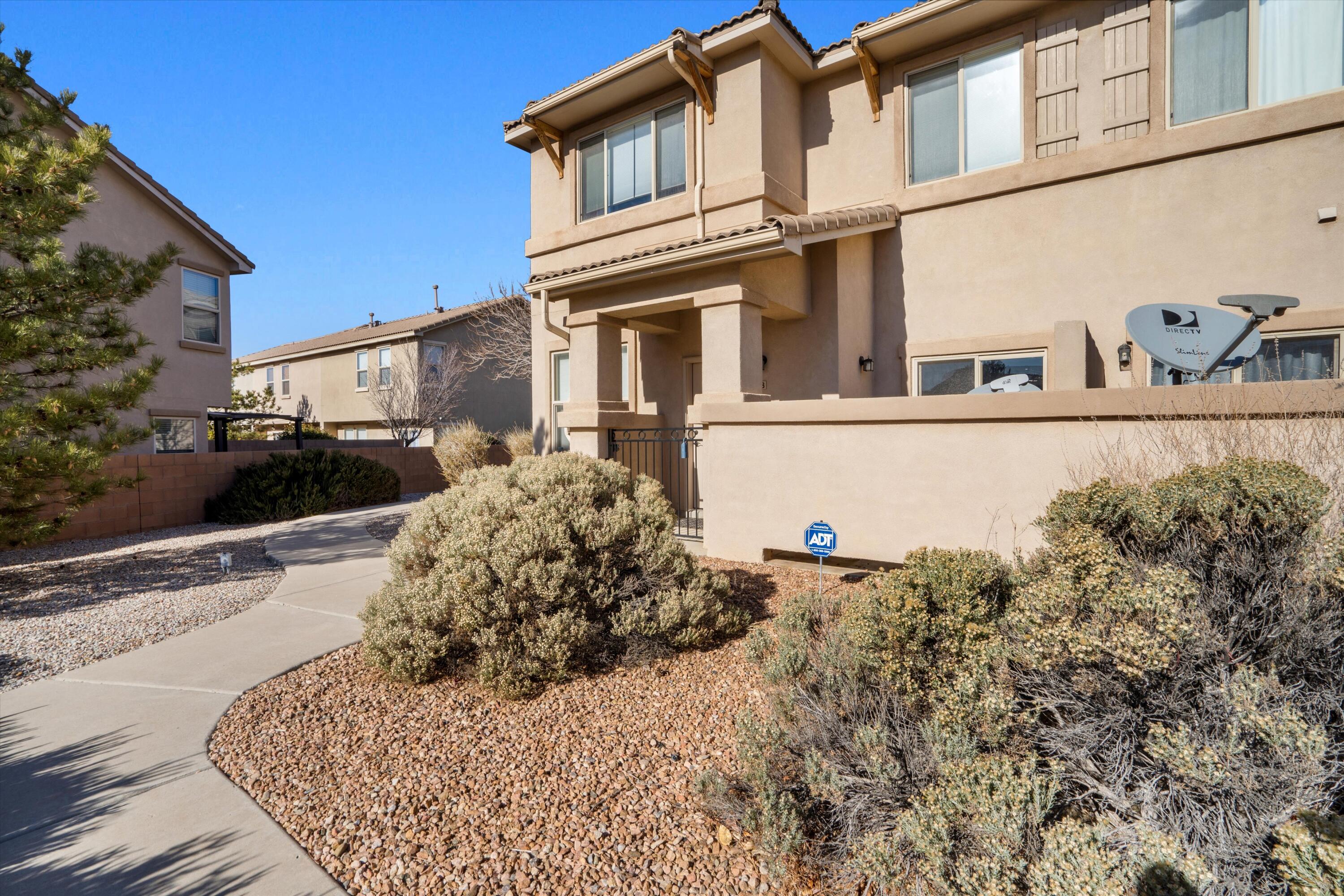 10927 Arguello Trail NE B Albuquerque, NM 87123