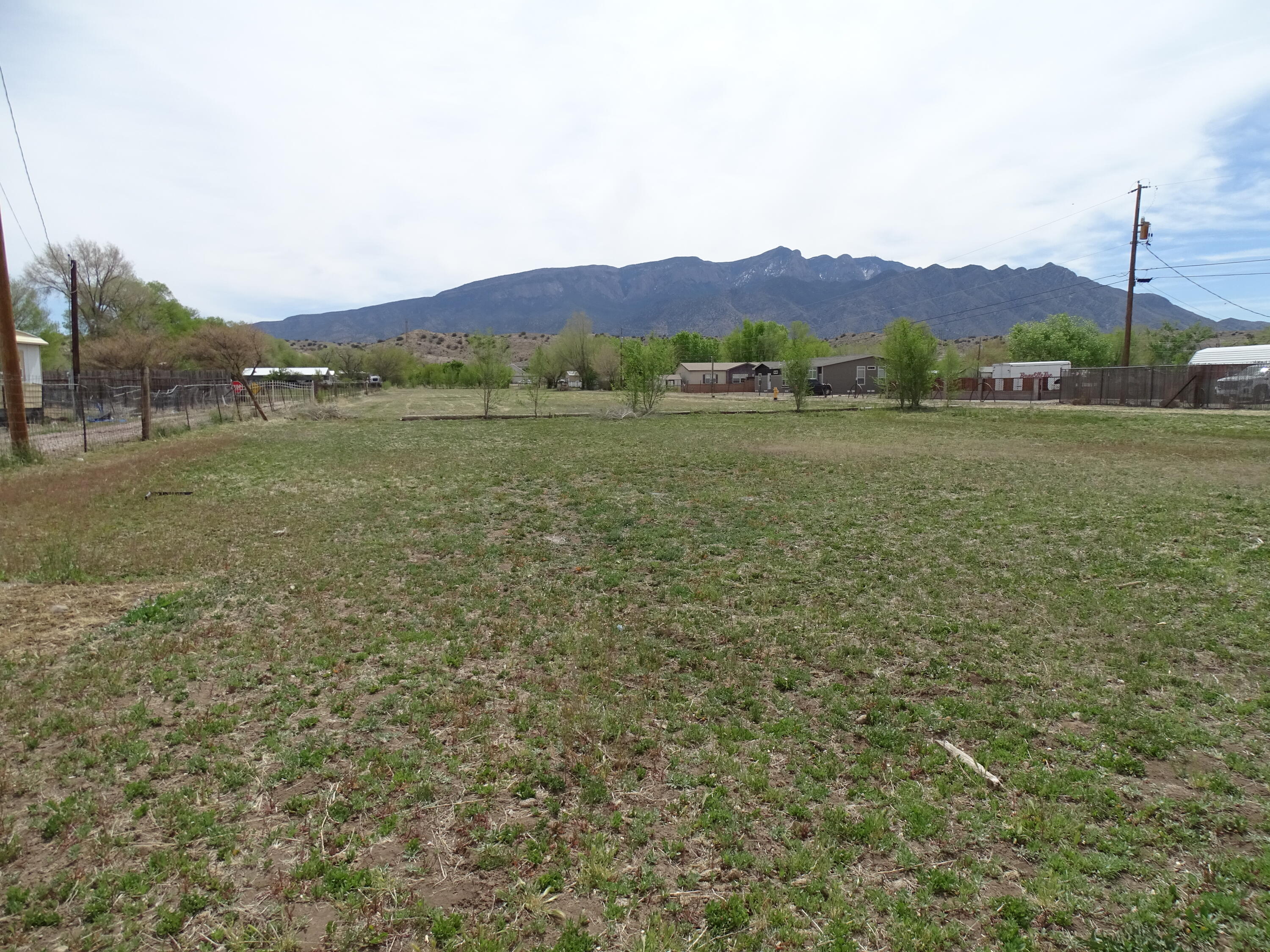 926 Oak Street, Bernalillo