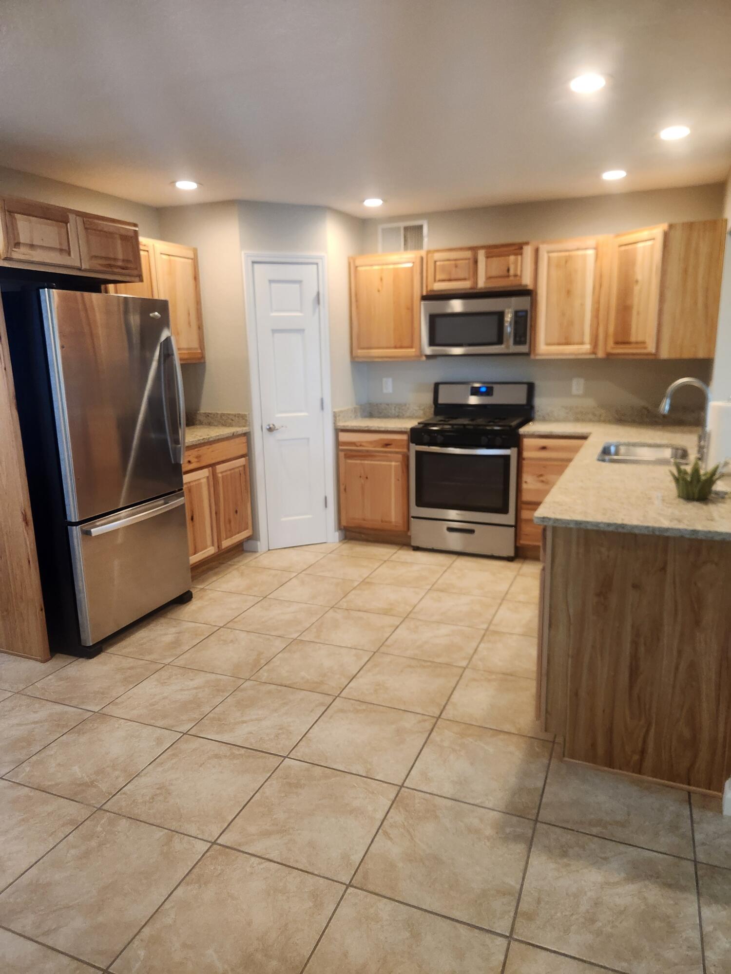 2524 STEVENS DRIVE NE, ALBUQUERQUE, NM 87112  Photo 6