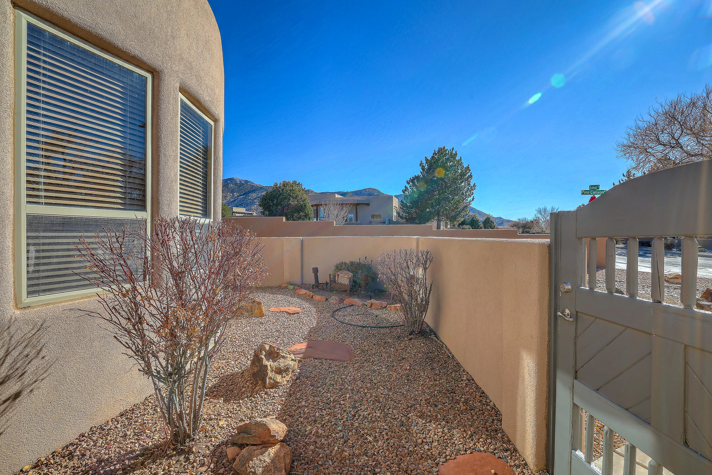 6500 ANASAZI DRIVE NE, ALBUQUERQUE, NM 87111  Photo 8