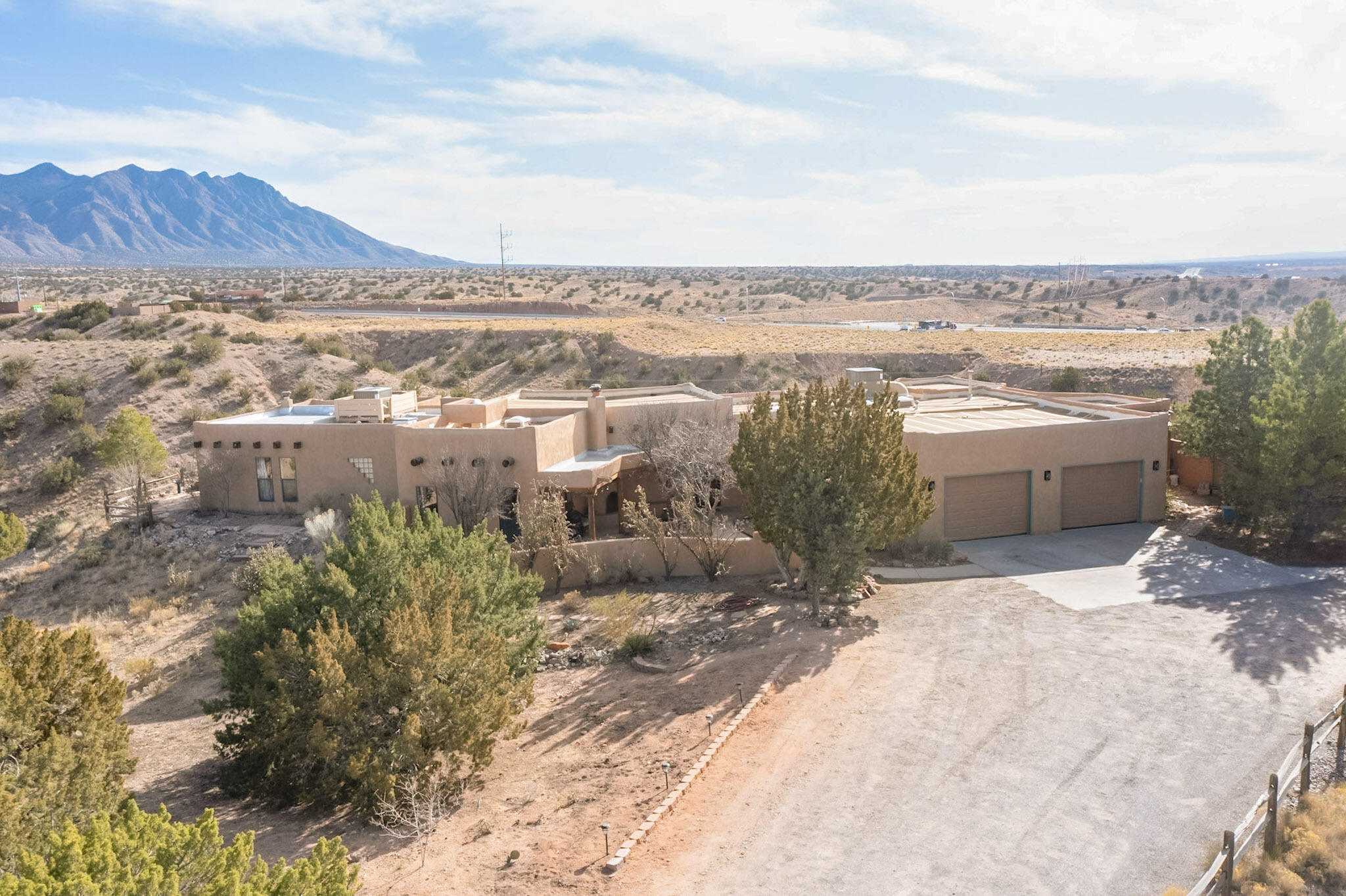 154 PLACITAS TRAILS Road, Santa Fe