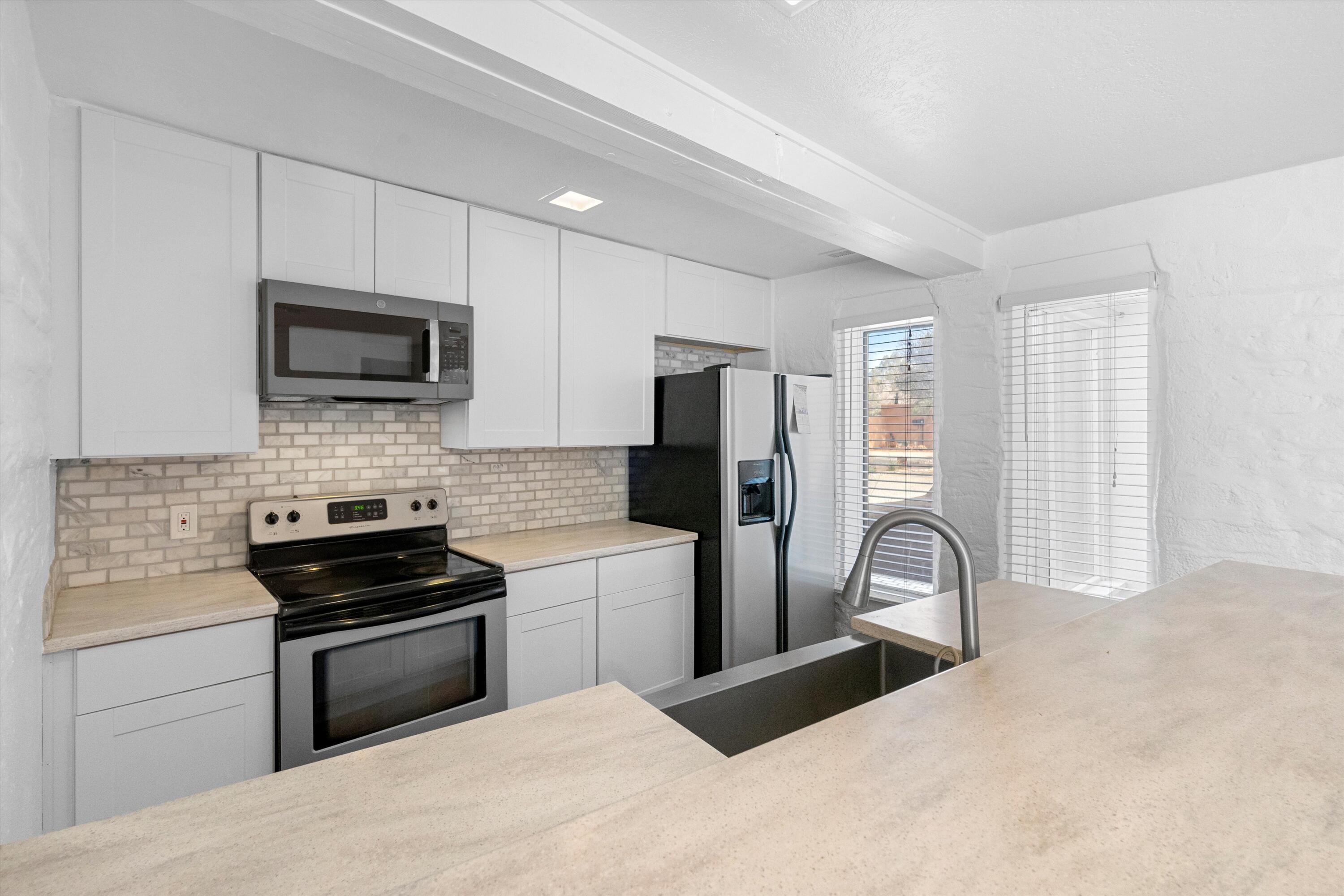 1028 GUADALUPE DEL PRADO Street NW Albuquerque, NM 87107