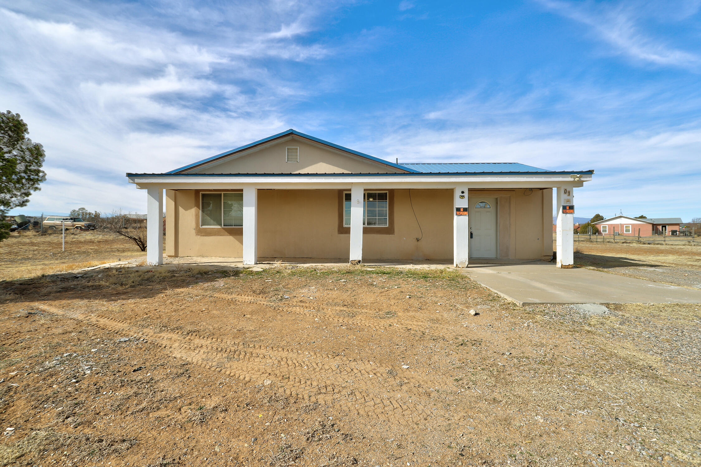 Welcome Home to this 3-bedroom, 2-bathroom ranch-style home nestled on 3/4 of an acre in Edgewood, NM. This property offers no carpet throughout, for easy upkeep and a clean, two spacious living areas, and a kitchen with a breakfast bar and stainless-steel appliances. Step outside and you'll find a vast, fenced yard that offers endless possibilities. The generous space is perfect for gardening, 4H projects, or build a workshop or garage to suit your needs. Best of all, there is NO HOA, giving you the freedom to enjoy your property as you see fit. Call your realtor and schedule a showing today!