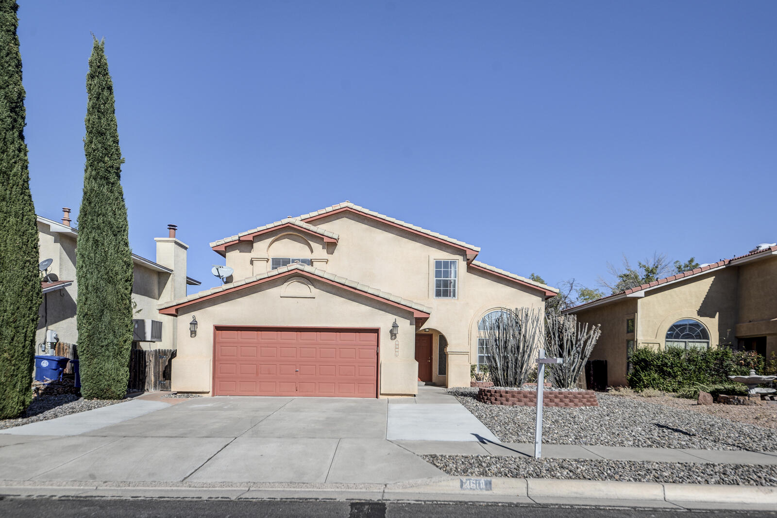 This gorgeous home is nestled in the desirable Westside neighborhood. It is surrounded with all the convenient stores and shopping mall. Close to the beautiful Mariposa Park and LBJ Middle School. The kitchen has been fully transformed with all new stainless appliances and gorgeous red dragon granite countertops. The bedrooms come complete with custom closet storage systems and great natural light. Primary bedroom has been remodeled with gorgeous clawfoot tub with huge custom walk in shower. Enjoy the inviting atmosphere throughout the fully landscaped outdoor spaces ideal for relaxation and entertainment.