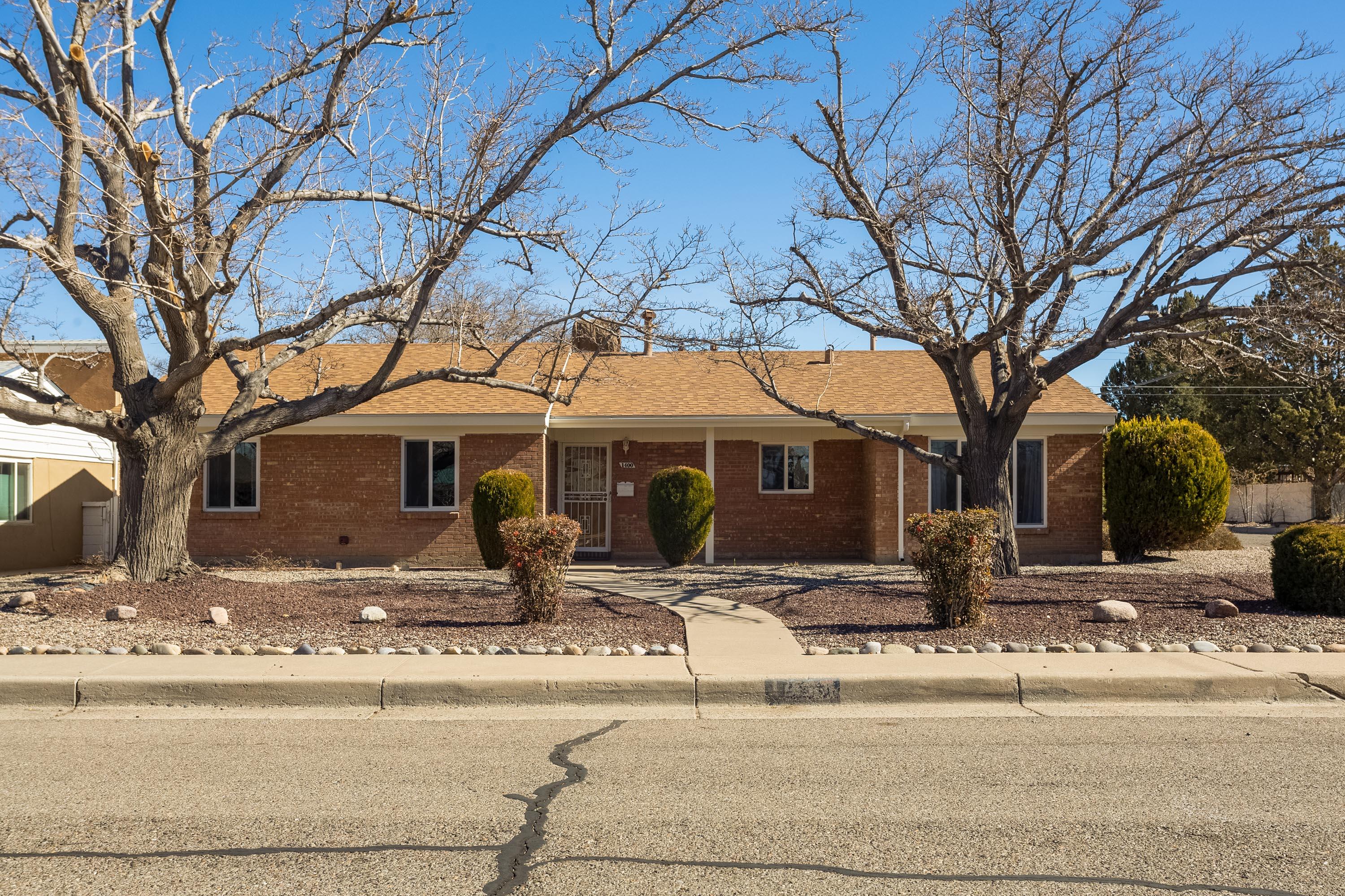 1400 BRYN MAWR Drive NE Albuquerque, NM 87106