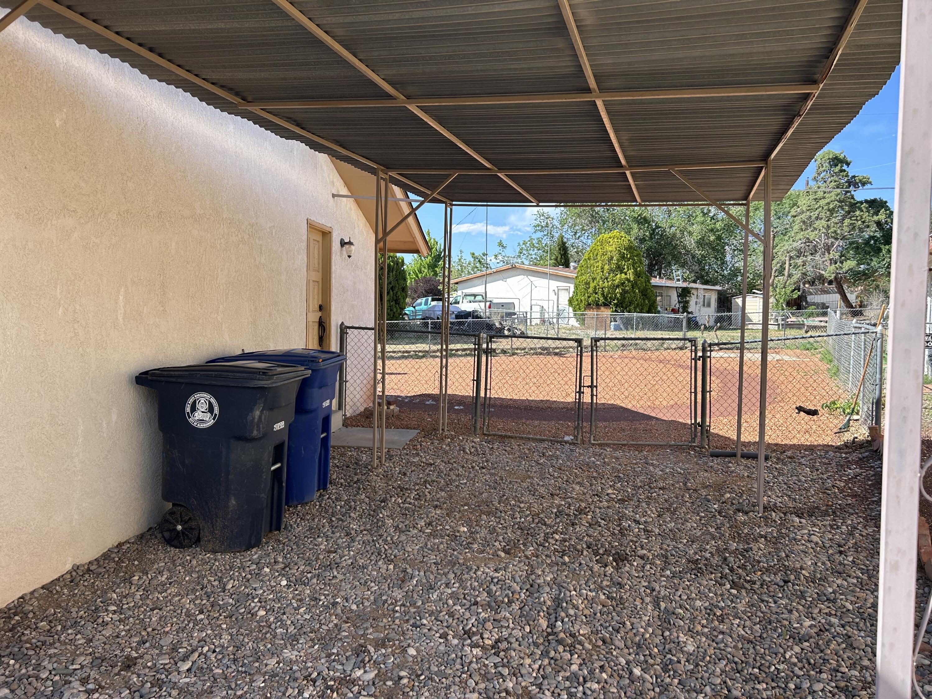 1832 FIGUEROA Court NE 