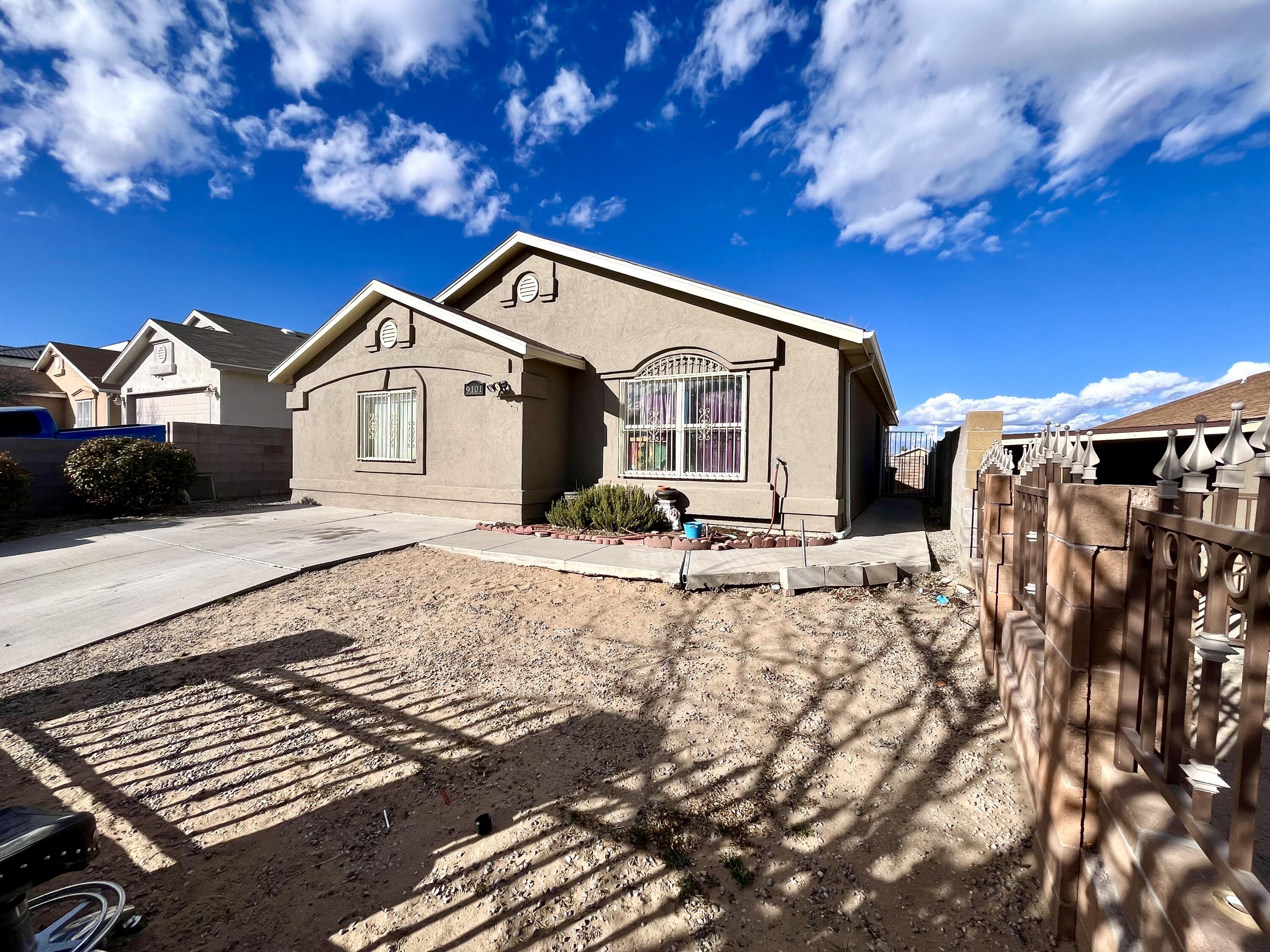 Come take a look at this open floor plan home! With lots of living space & Very conveniently Located with efficient access to I40 from either 95th or Unser. Also enjoy the backyard views of the city of Albuquerque!!Make a Viewing appointment Today!!