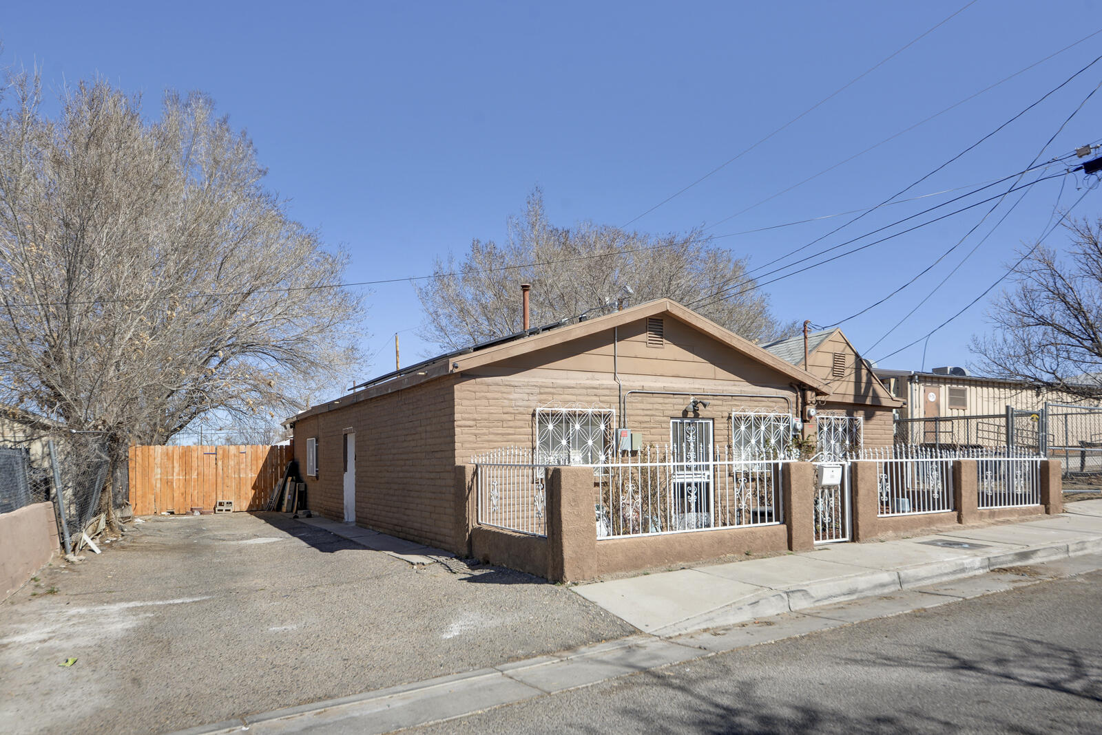 309 Thaxton Avenue SE Albuquerque, NM 87102