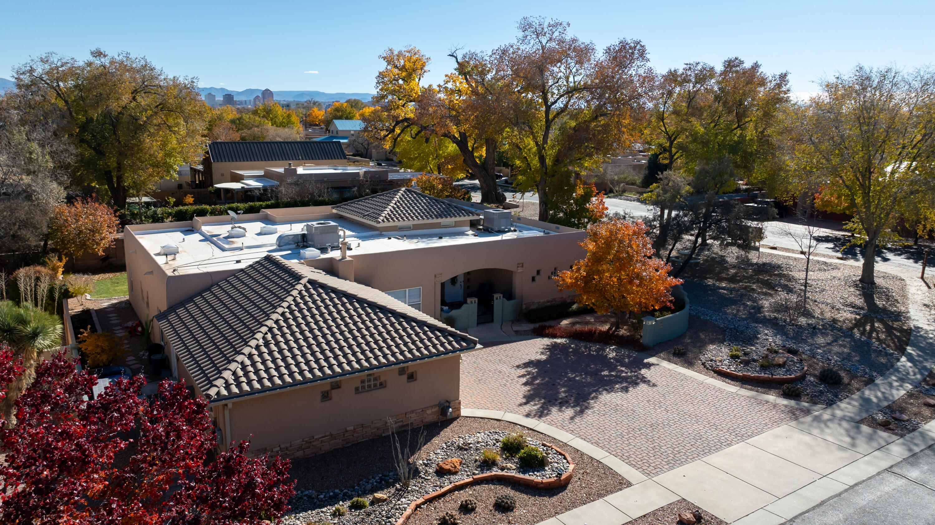 404 CILANTRO Lane NW Albuquerque, NM 87104