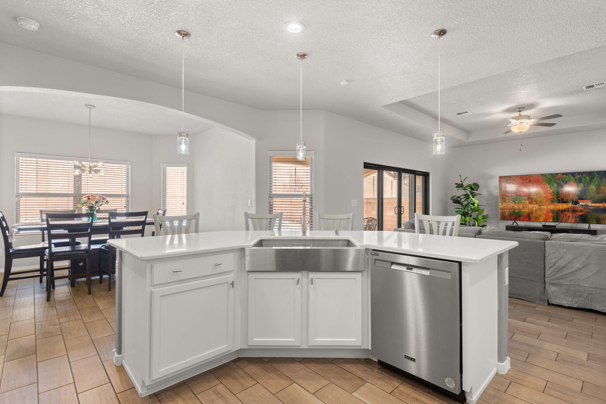 7232 ALDAN Drive NE Rio Rancho, NM 87144