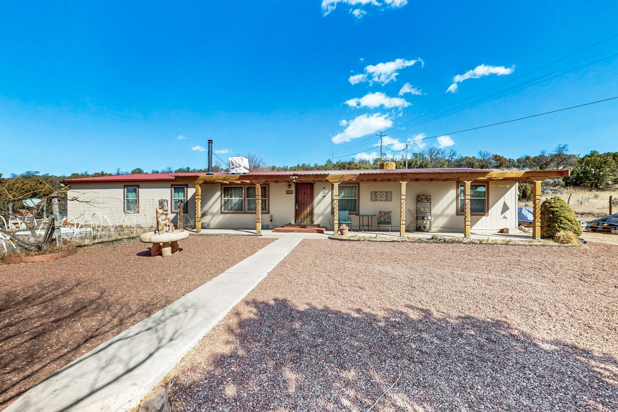 101 V HILL Road, Socorro