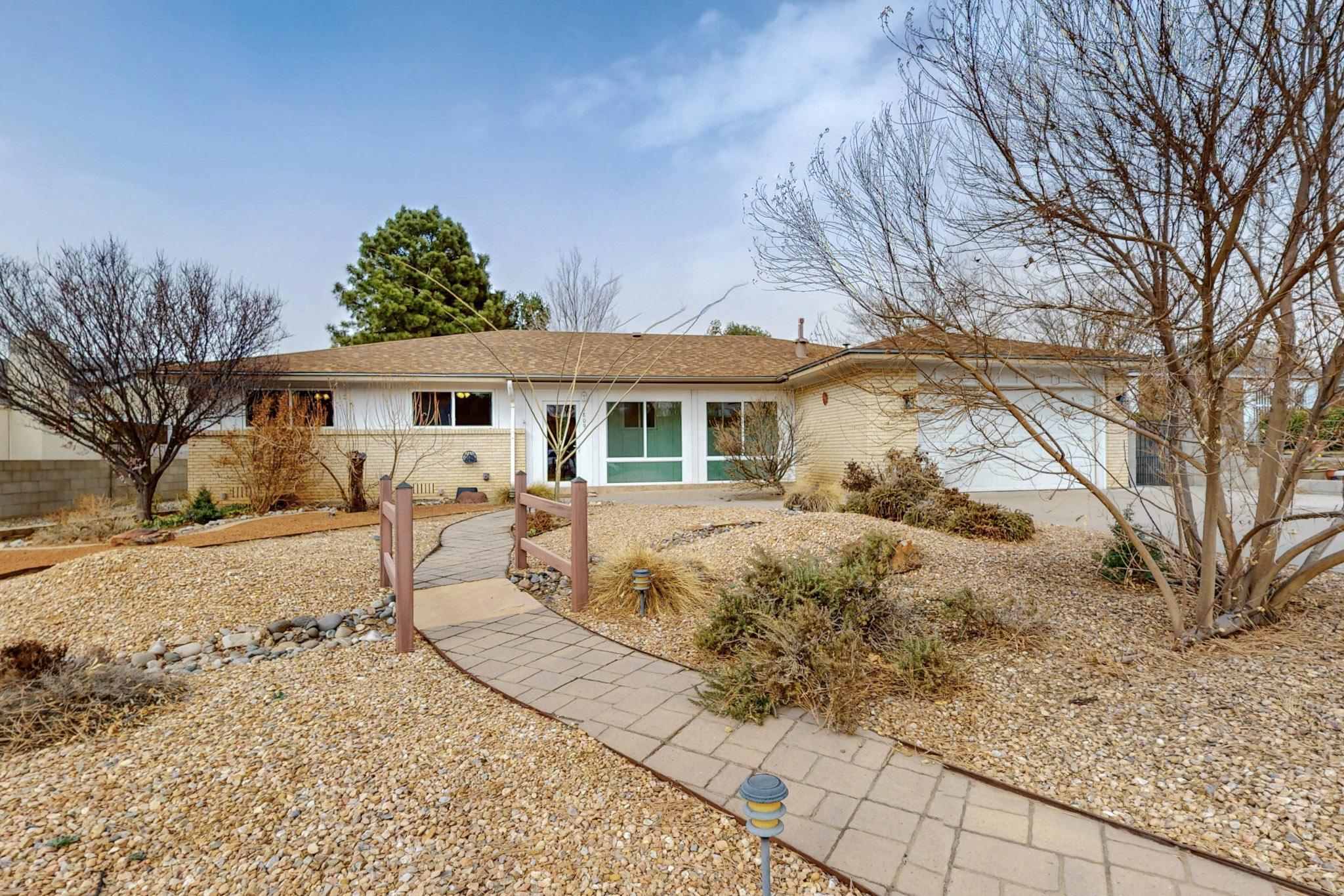 6809 Barber Place NE, Albuquerque