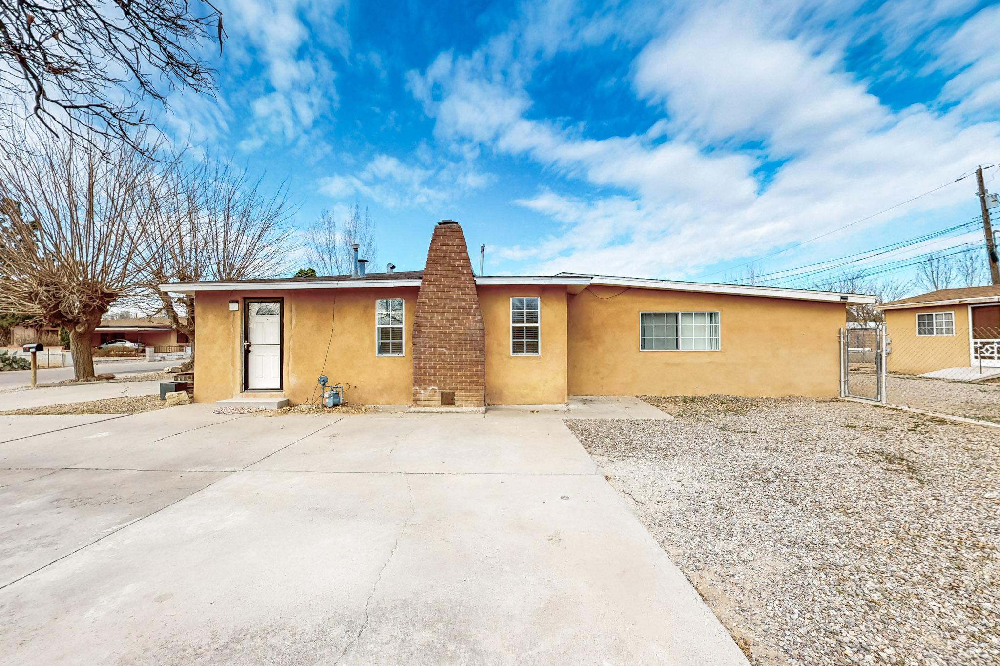 1533 HOOPER Road SW, Albuquerque