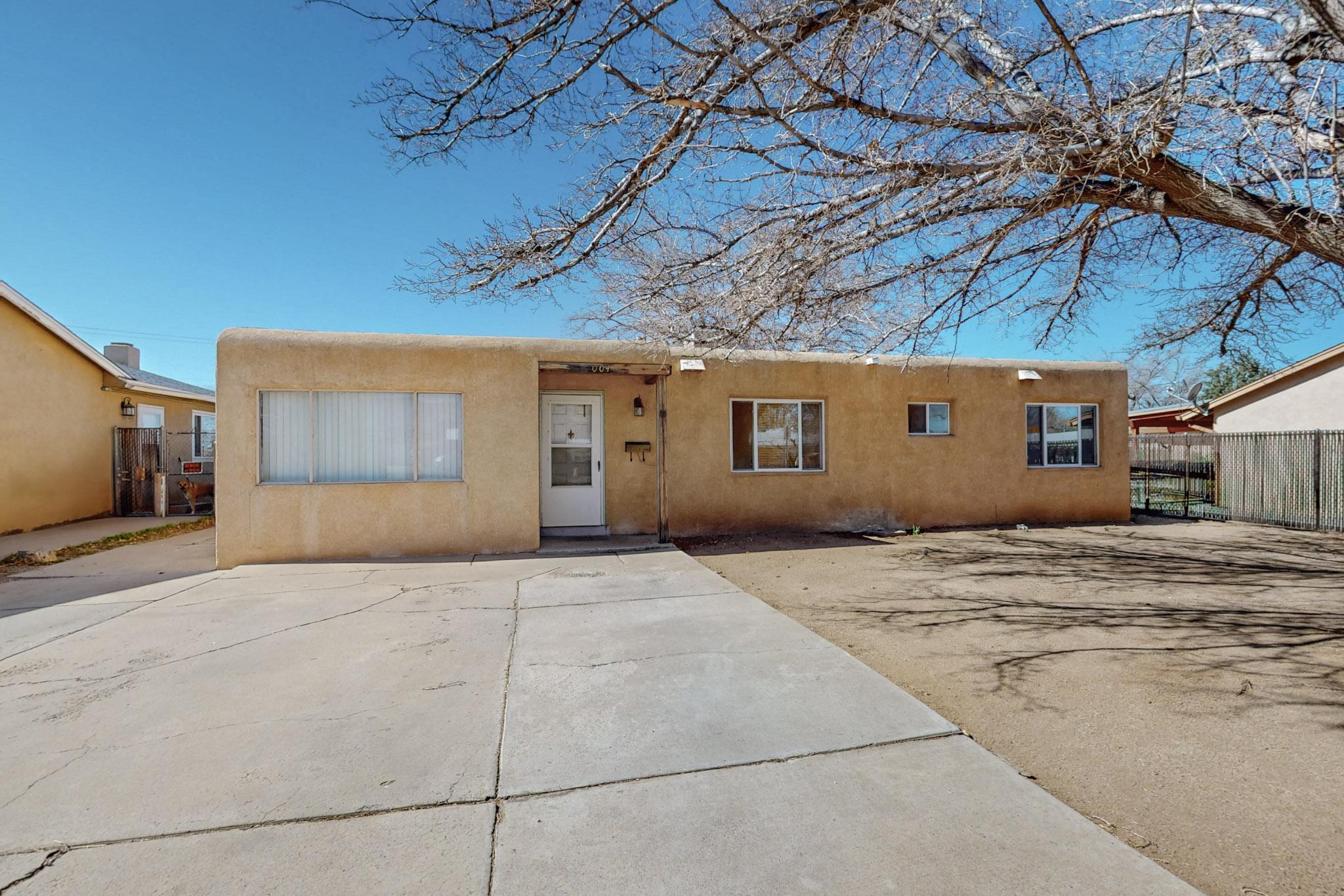1004 WADE Circle NE, Albuquerque