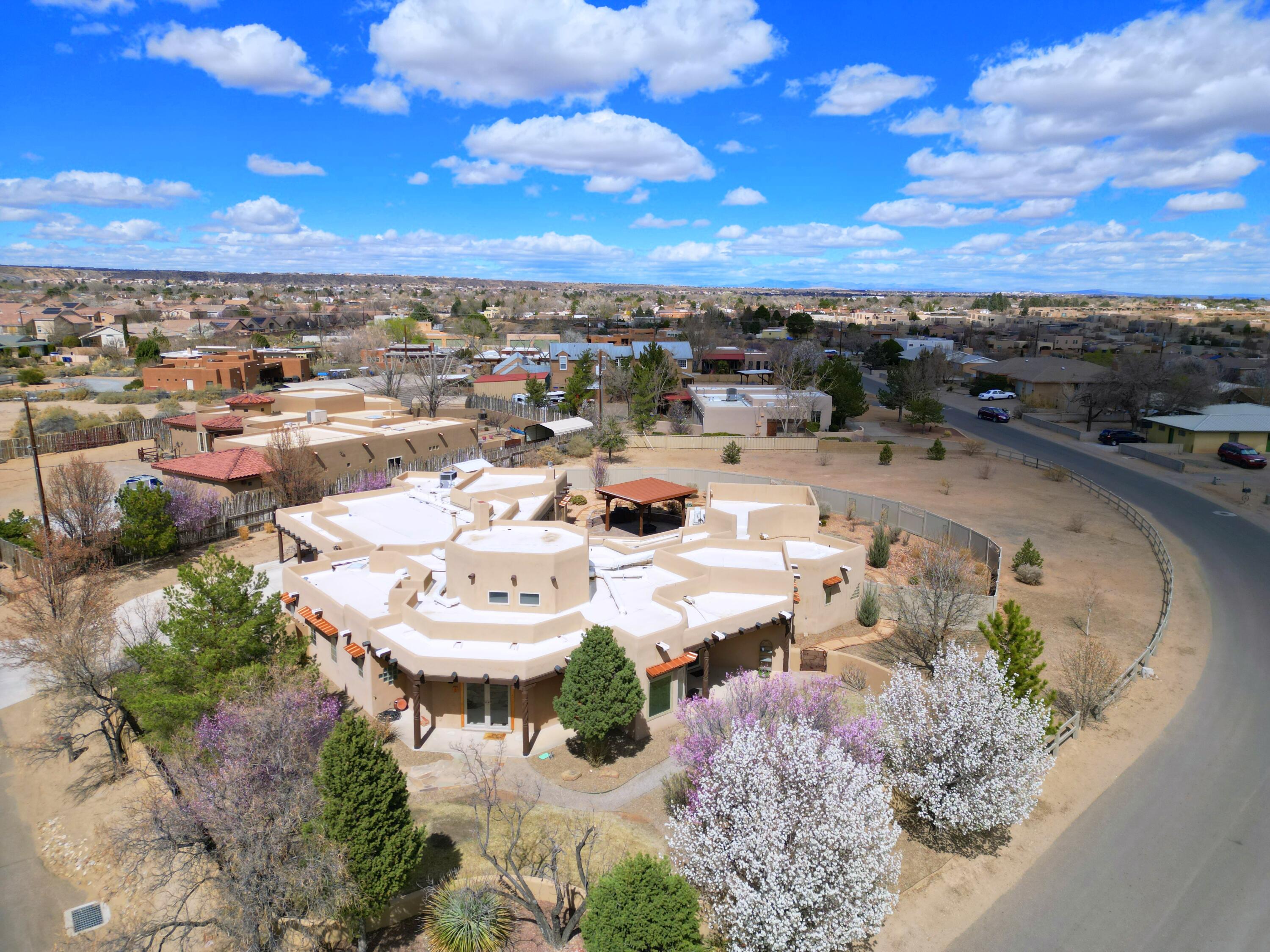 4700 Quaker Heights Place NW, Albuquerque