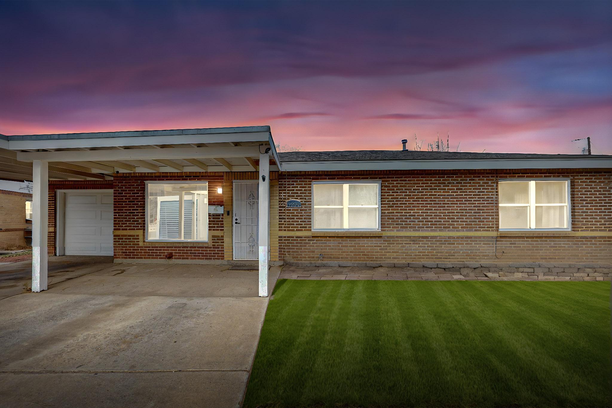 8703 WOODLAND Avenue NE Albuquerque, NM 87112