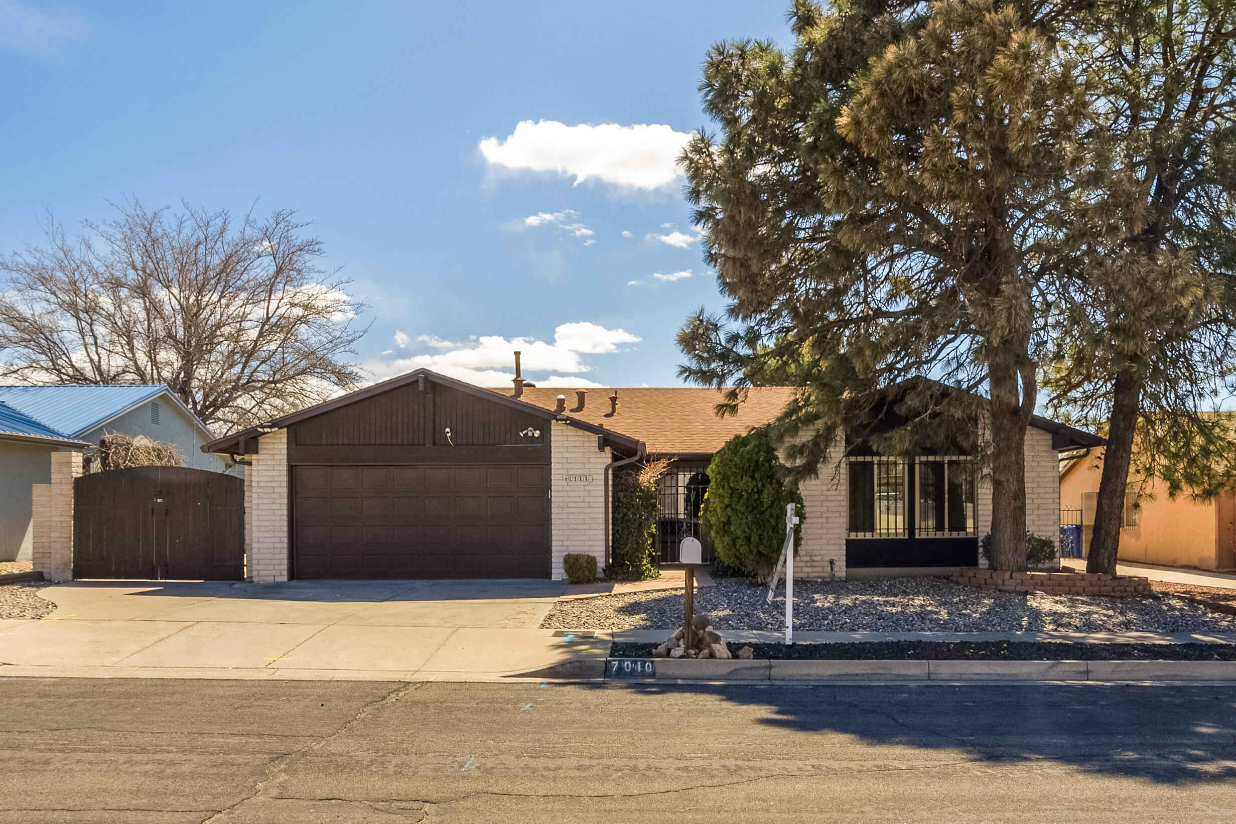 7010 LUELLA ANNE Drive NE Albuquerque, NM 87109
