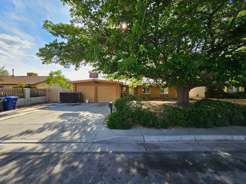 **Auction Property** Subject property is being sold in AS IS/WHERE IS condition.  No warranties expressed or implied.