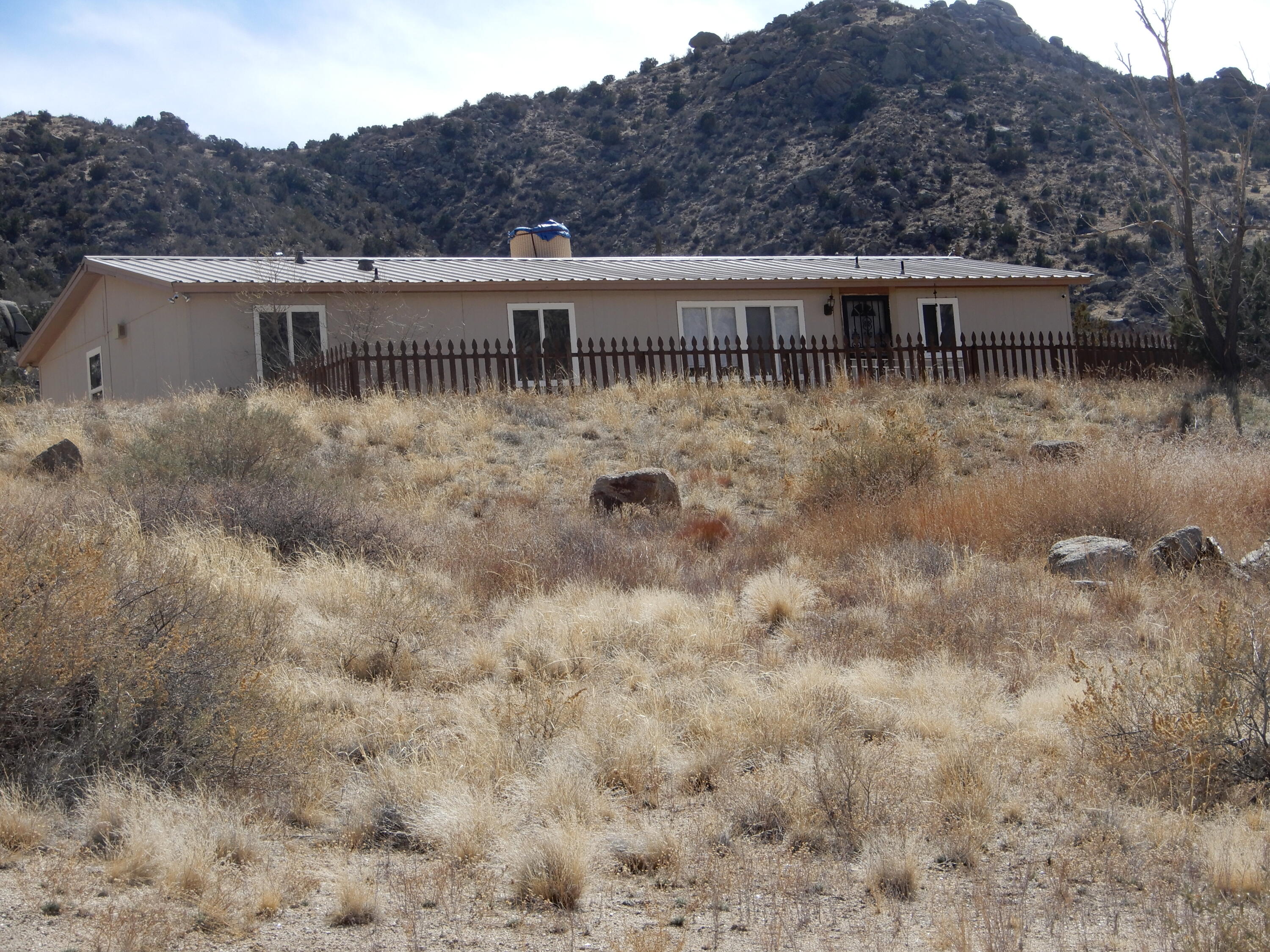 Wonderful home with 3 bedroom 2 bath home, great views.