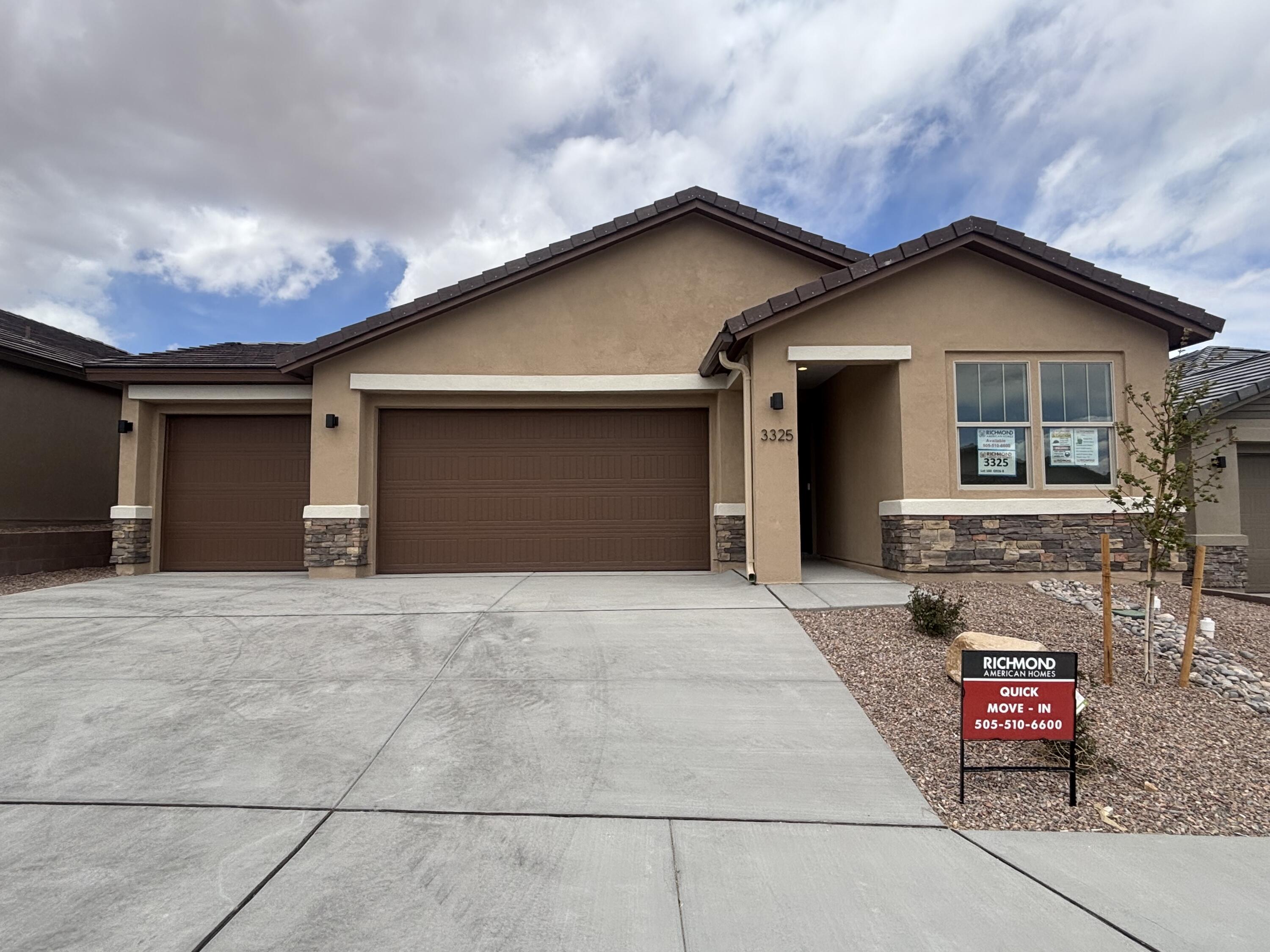 3325 Wolf Tail Loop NE Rio Rancho, NM 87144