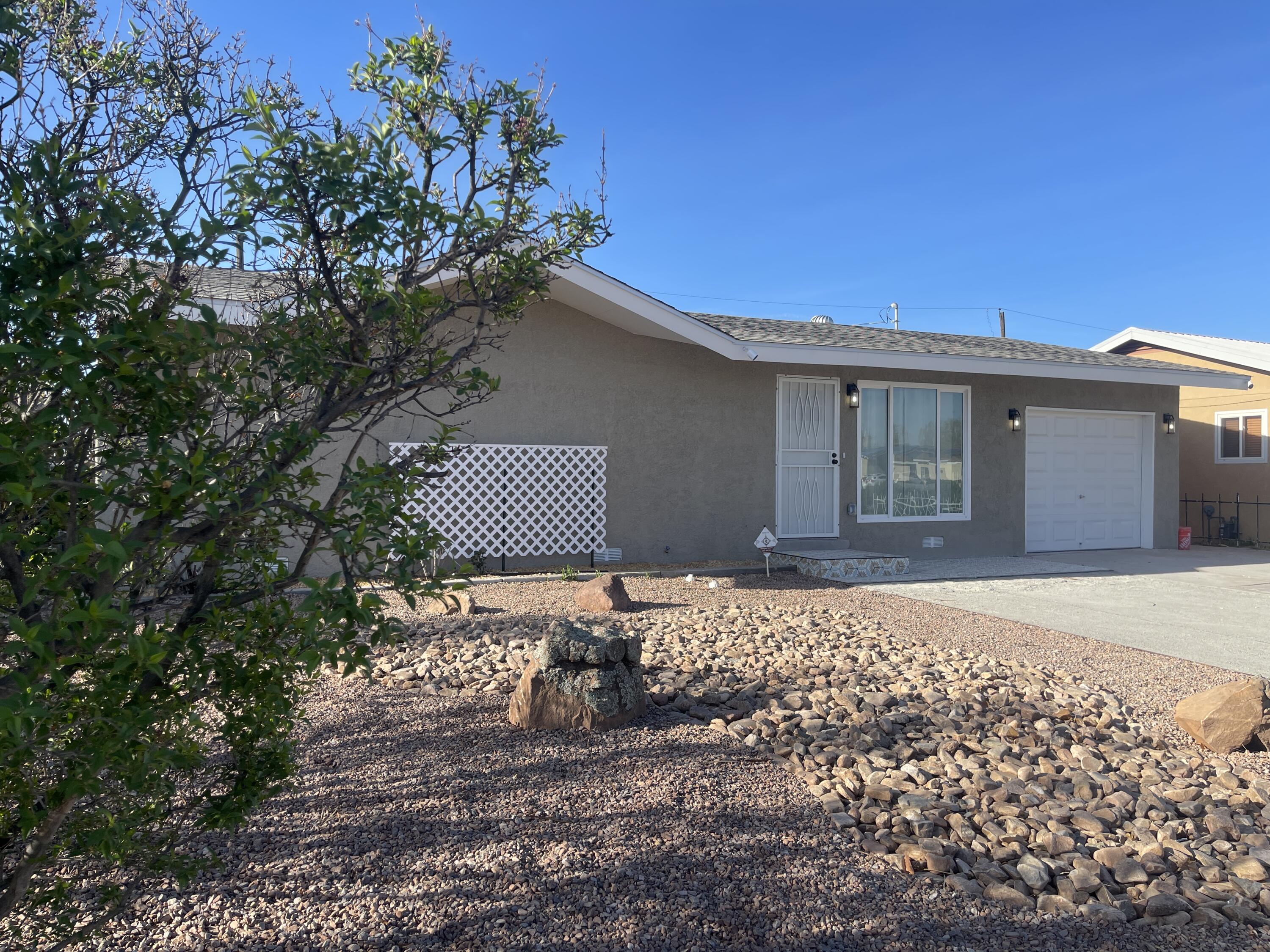 1740 TOWNER Avenue NW Albuquerque, NM 87104