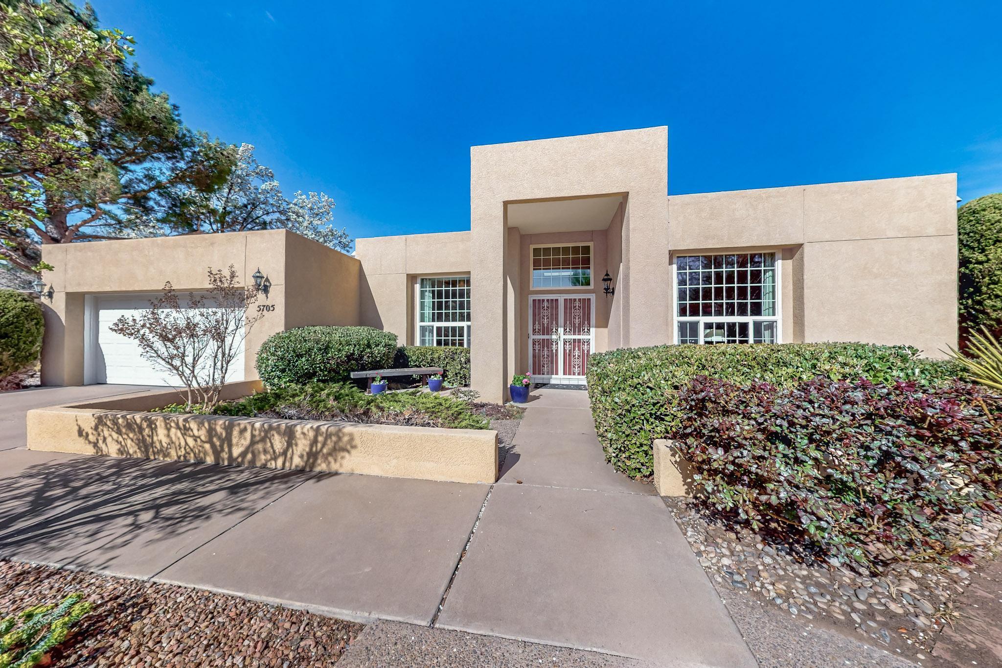 5705 Elderberry Court NE Albuquerque, NM 87111